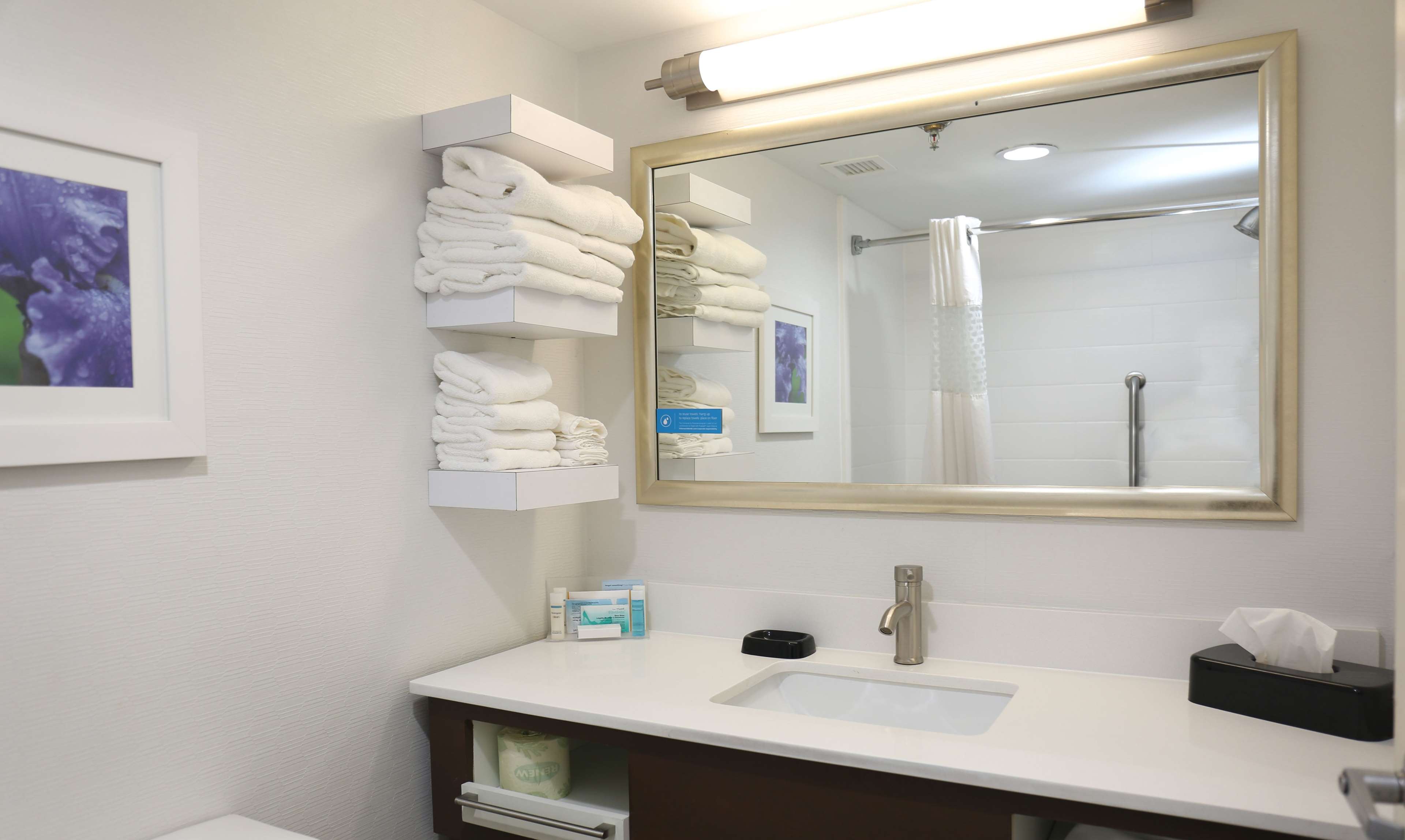 Hampton Inn by Hilton Sumter - Tap to explore photos