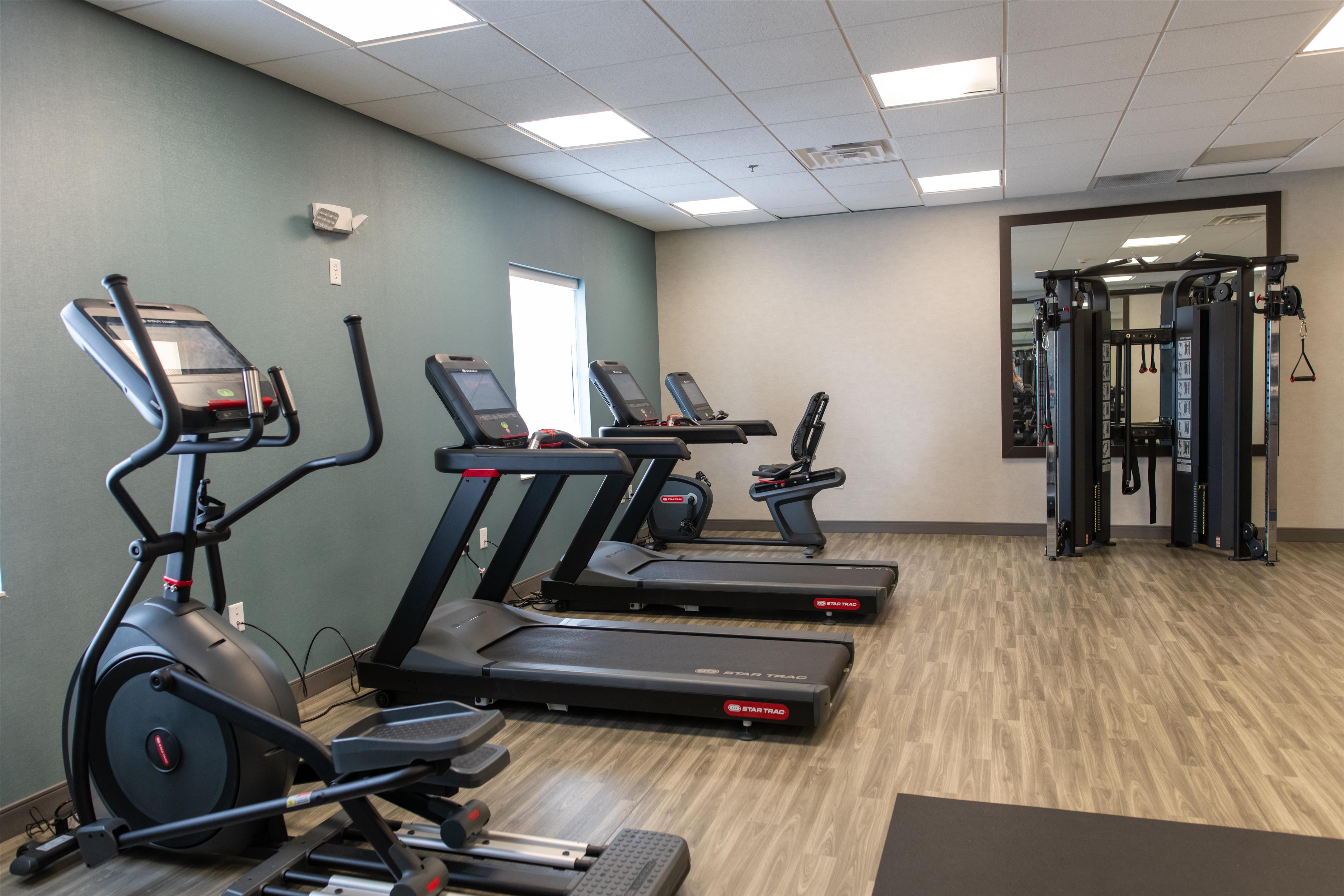 Health club fitness center gym | Hampton Inn Orange City