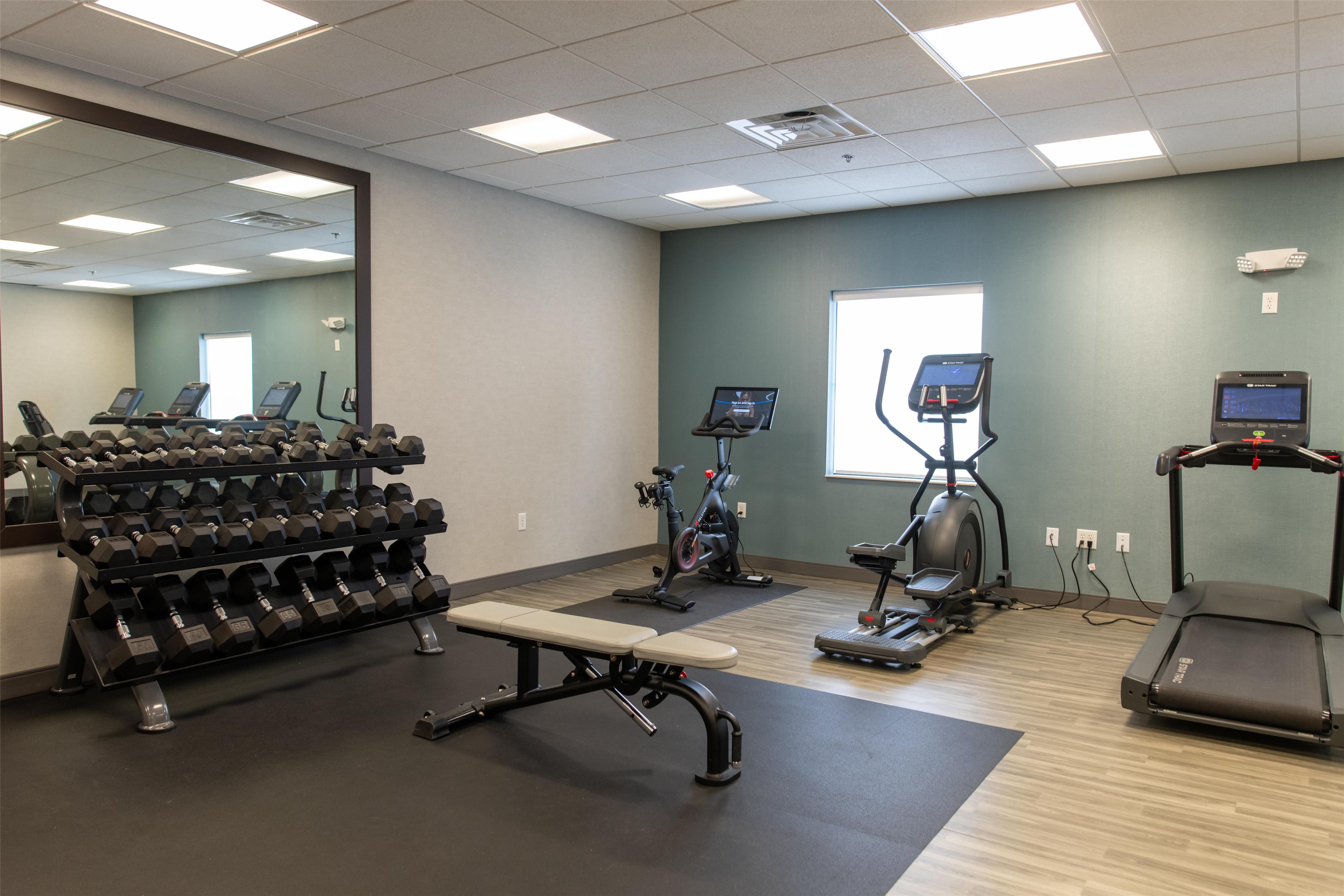 Health club fitness center gym | Hampton Inn Orange City