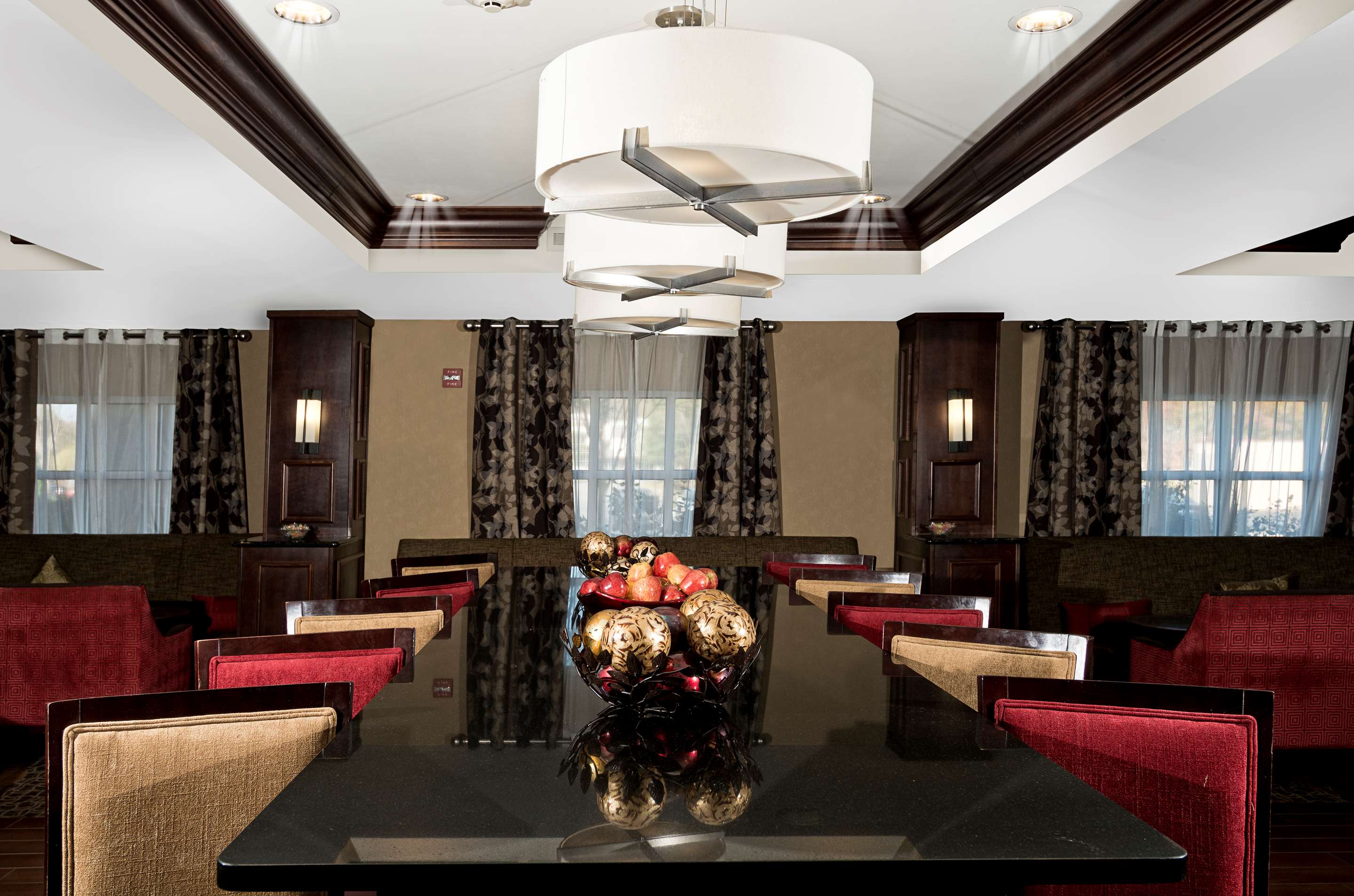 Breakfast Area | Hampton Inn Statesville