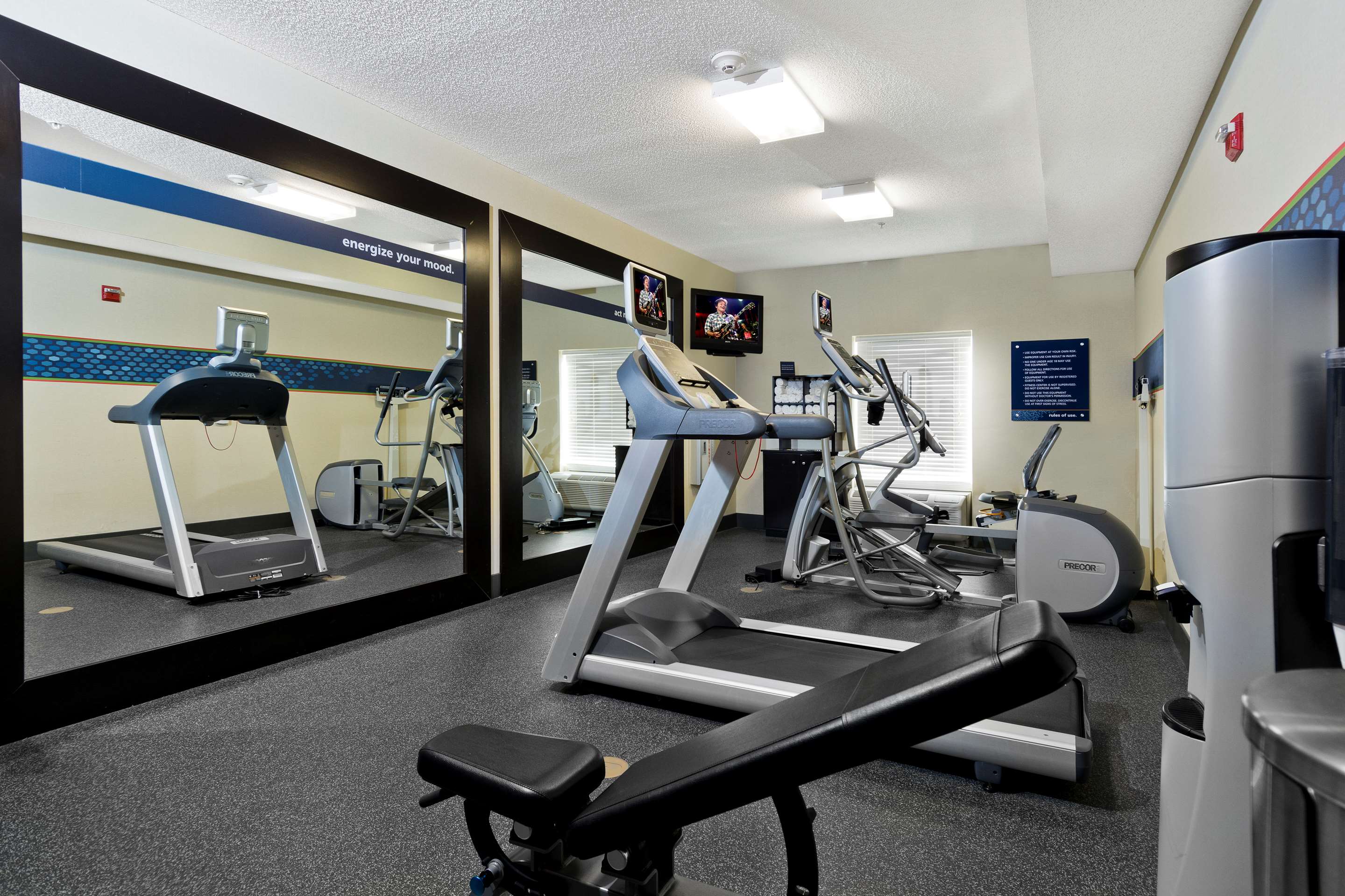 Health club fitness center gym | Hampton Inn Statesville