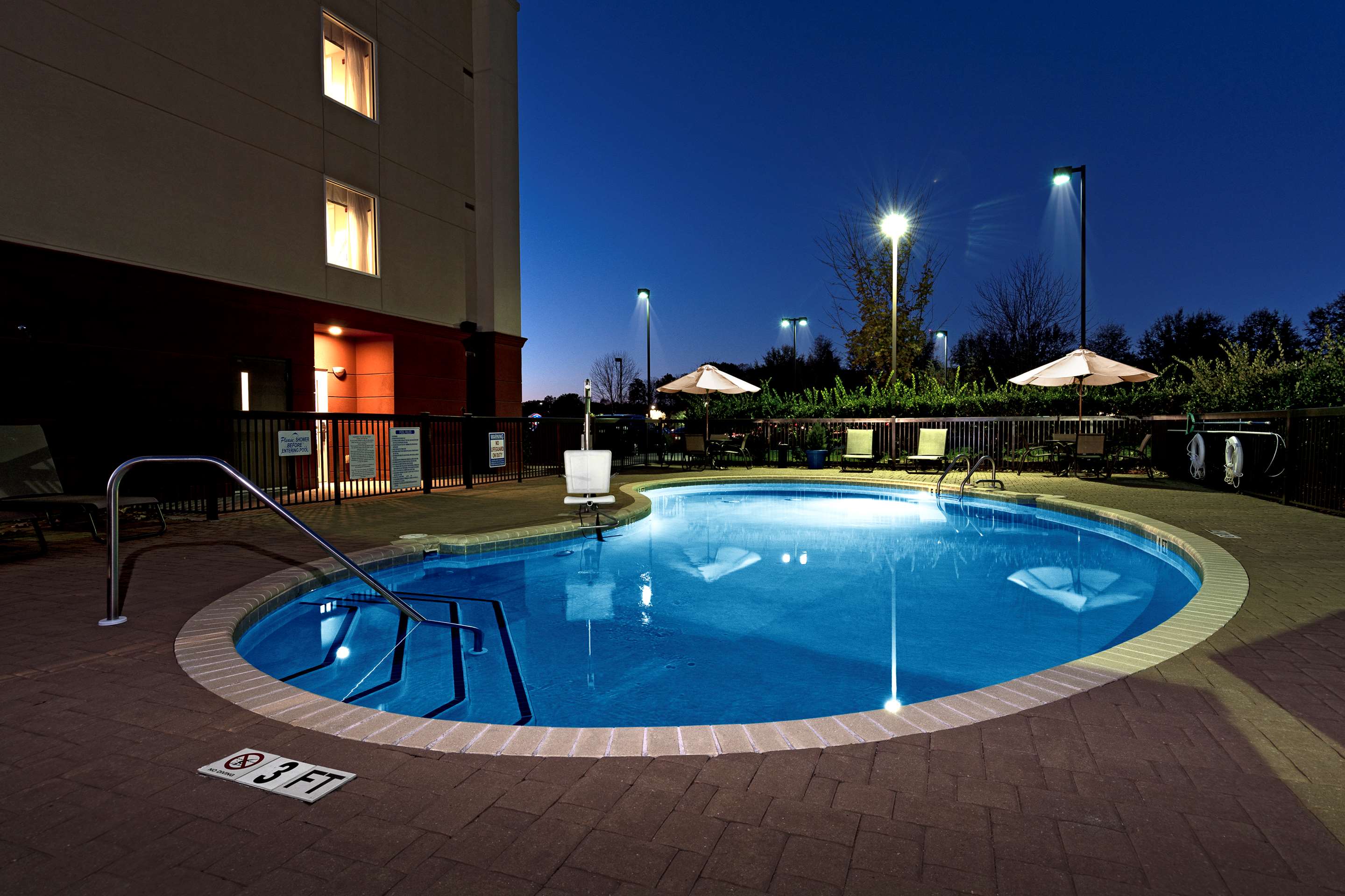 Pool | Hampton Inn Statesville