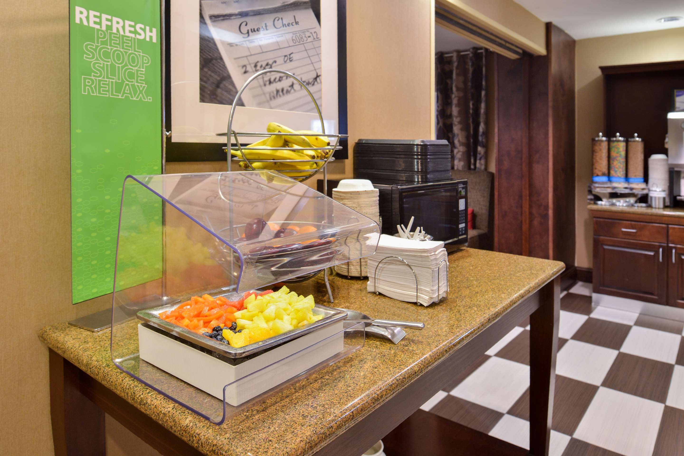 Breakfast Area | Hampton Inn Statesville