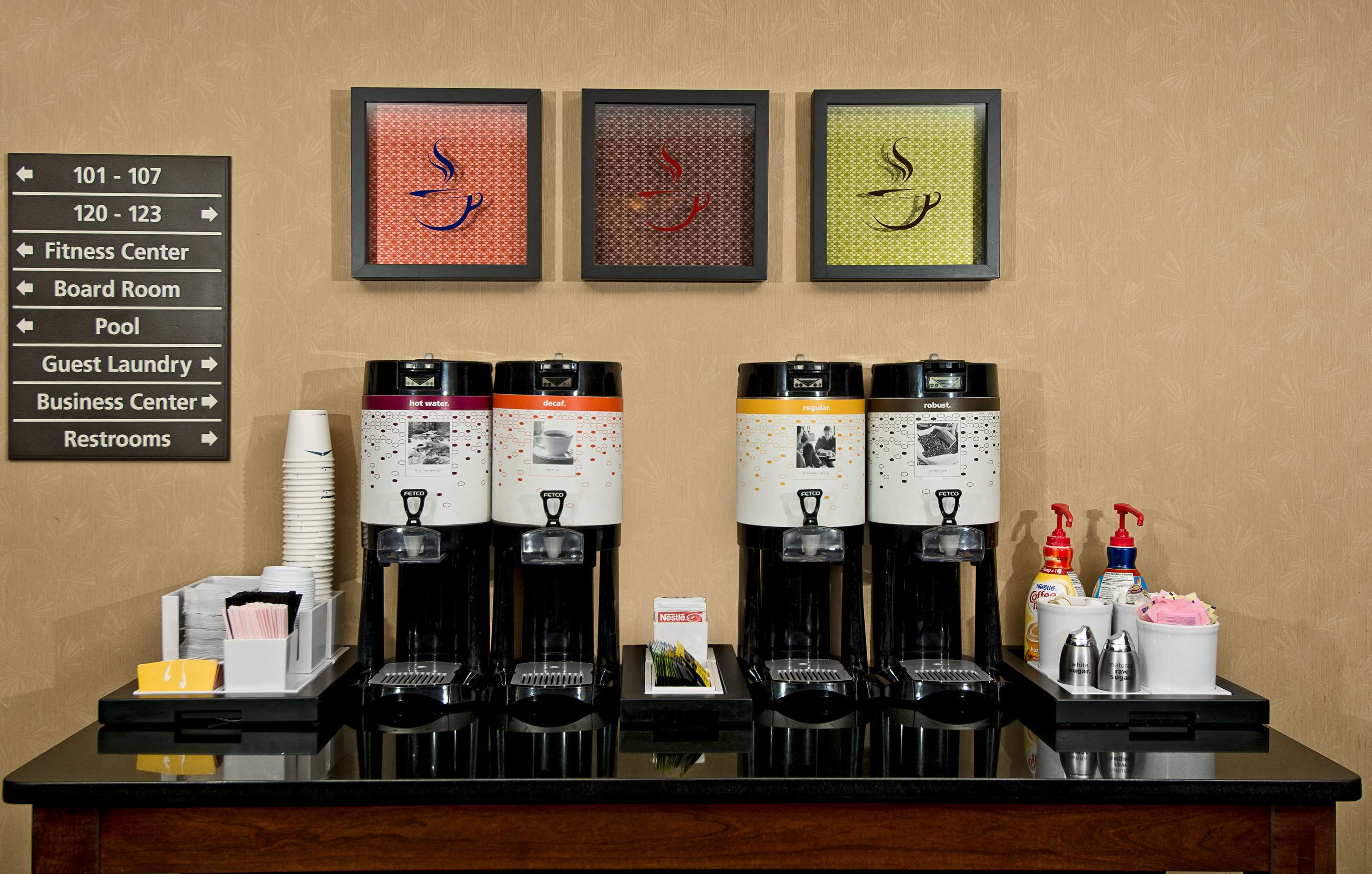 Breakfast Area | Hampton Inn Statesville