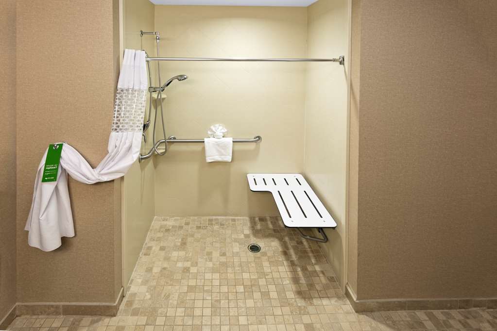 Hampton Inn Statesville - Tap to explore photos