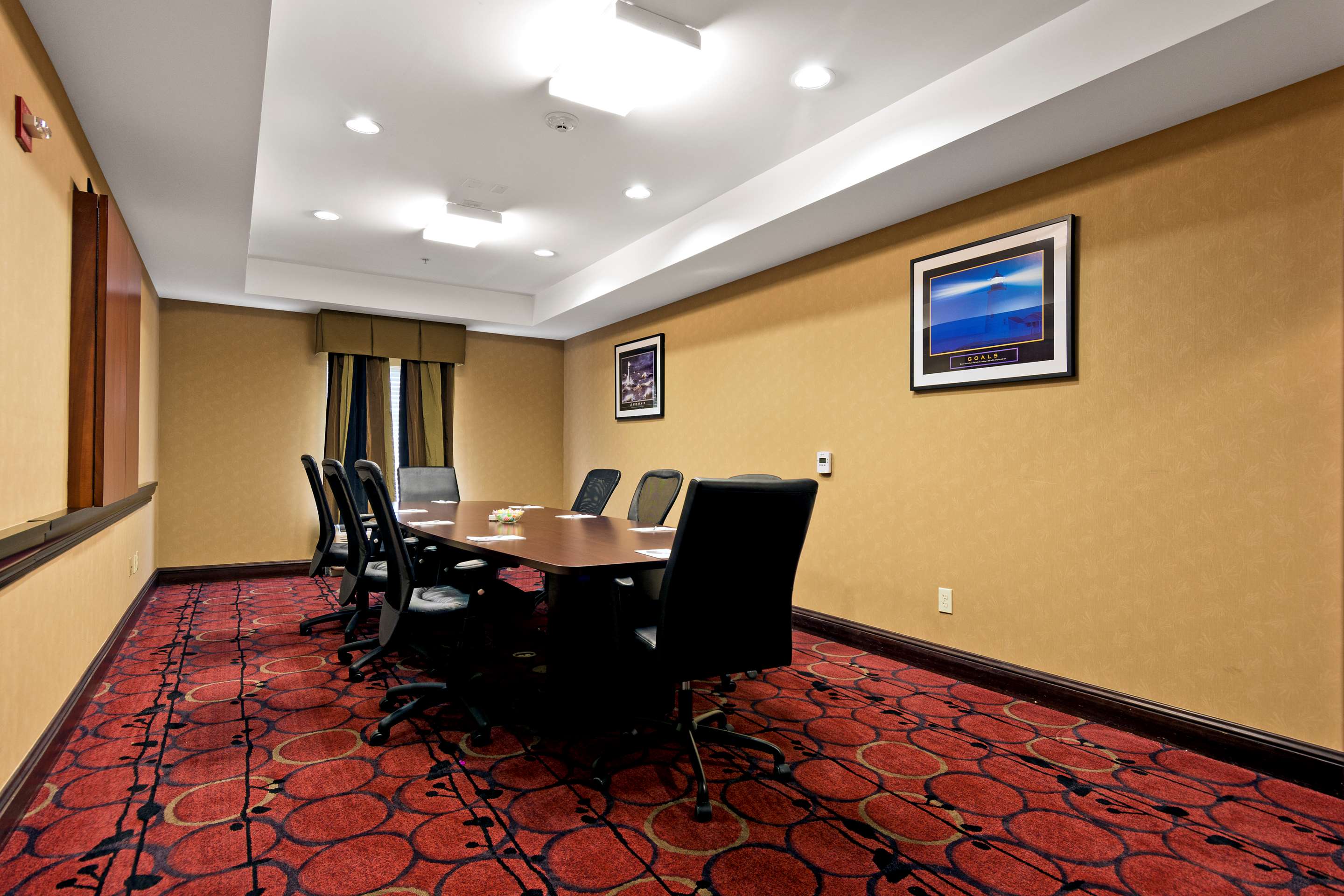 Meeting Room | Hampton Inn Statesville