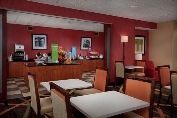 Restaurant - Hampton Inn New Freedom