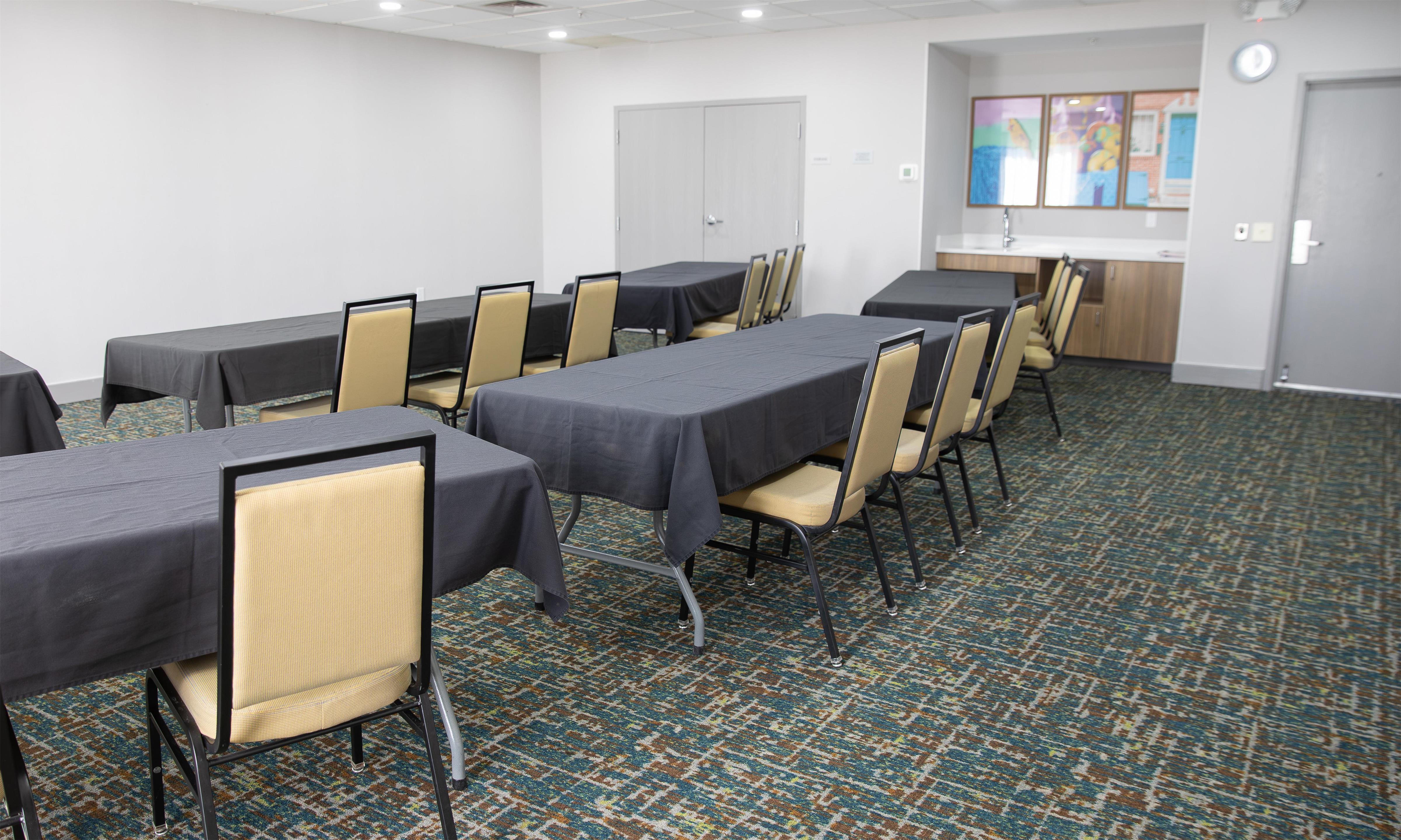Meeting Room | Hampton Inn Shrewsbury
