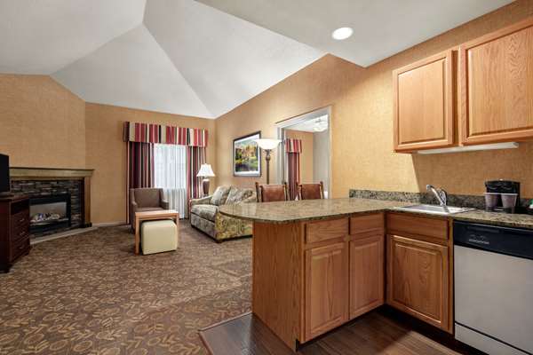  - Homewood Suites by Hilton Liverpool - I-90, Exit 38