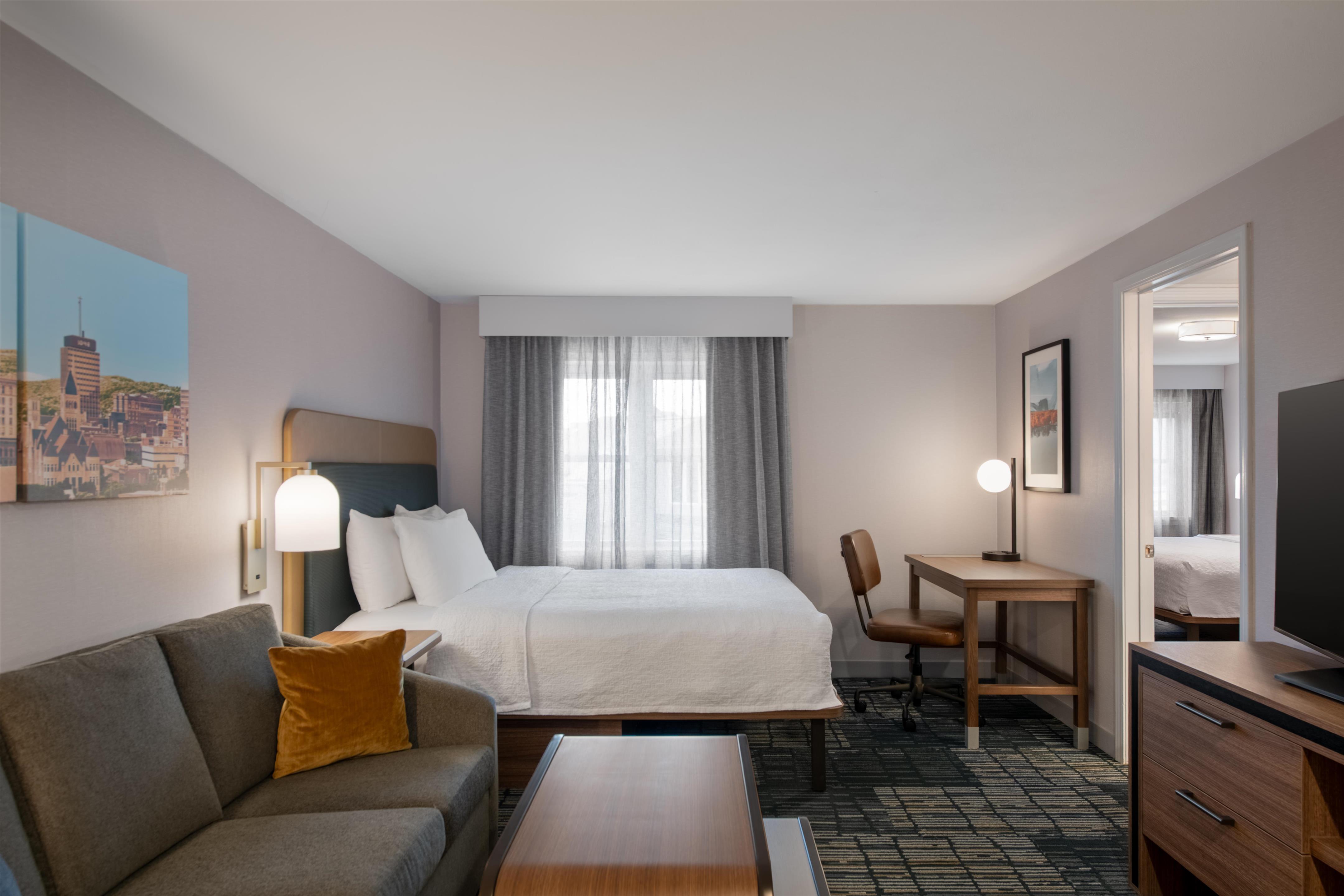 Guest room