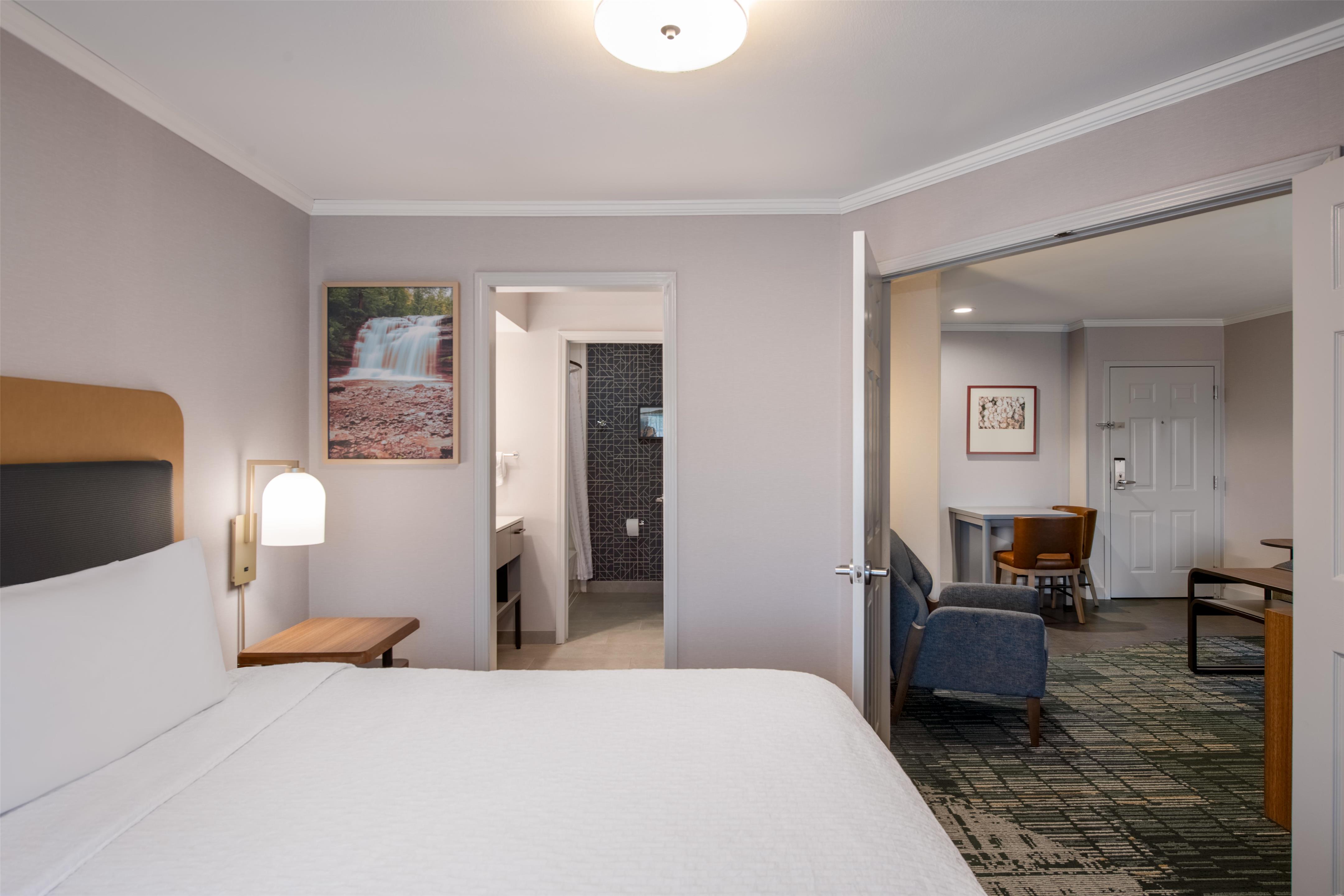 Guest room