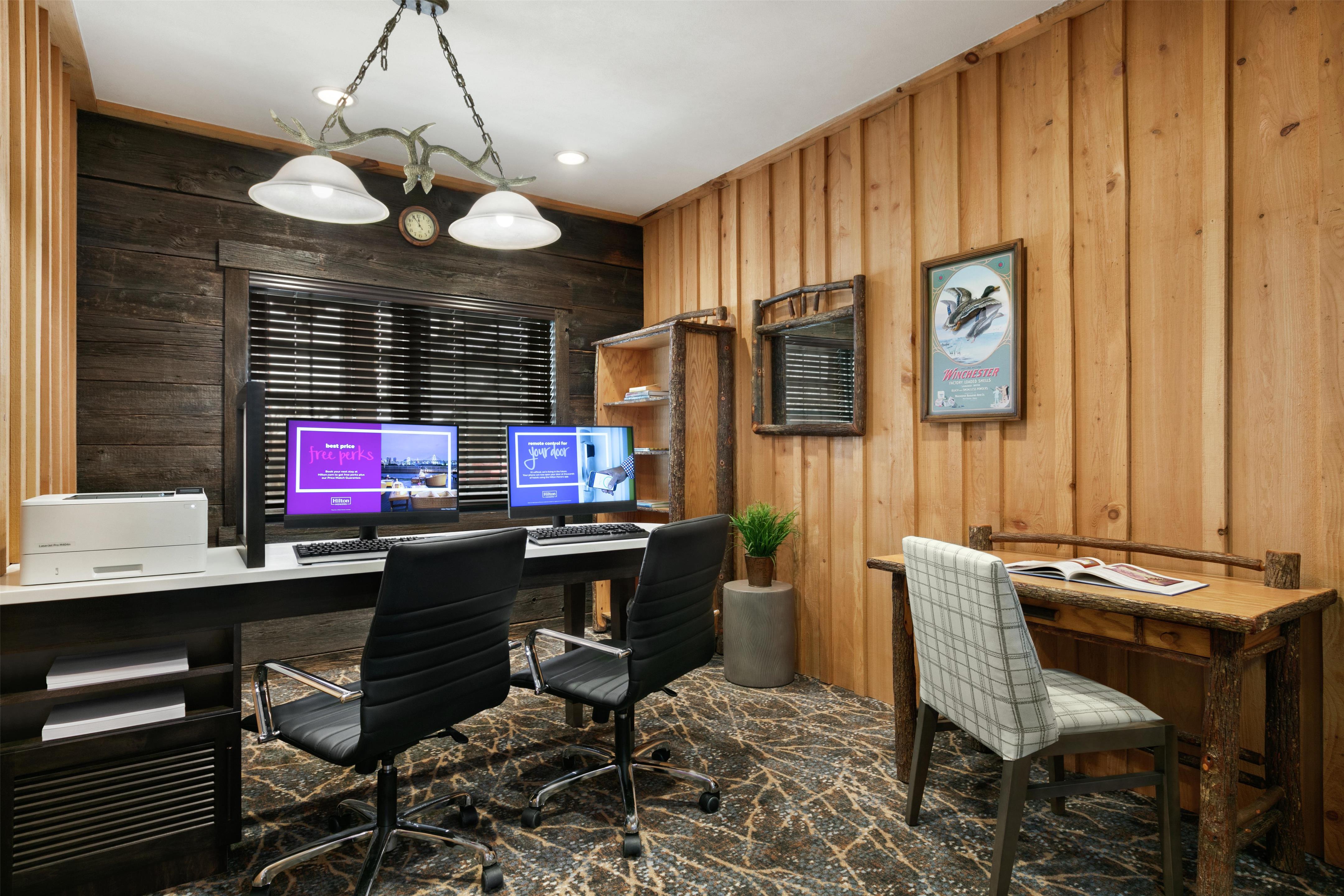 Business Center | Homewood Suites by Hilton Syracuse/Liverpool