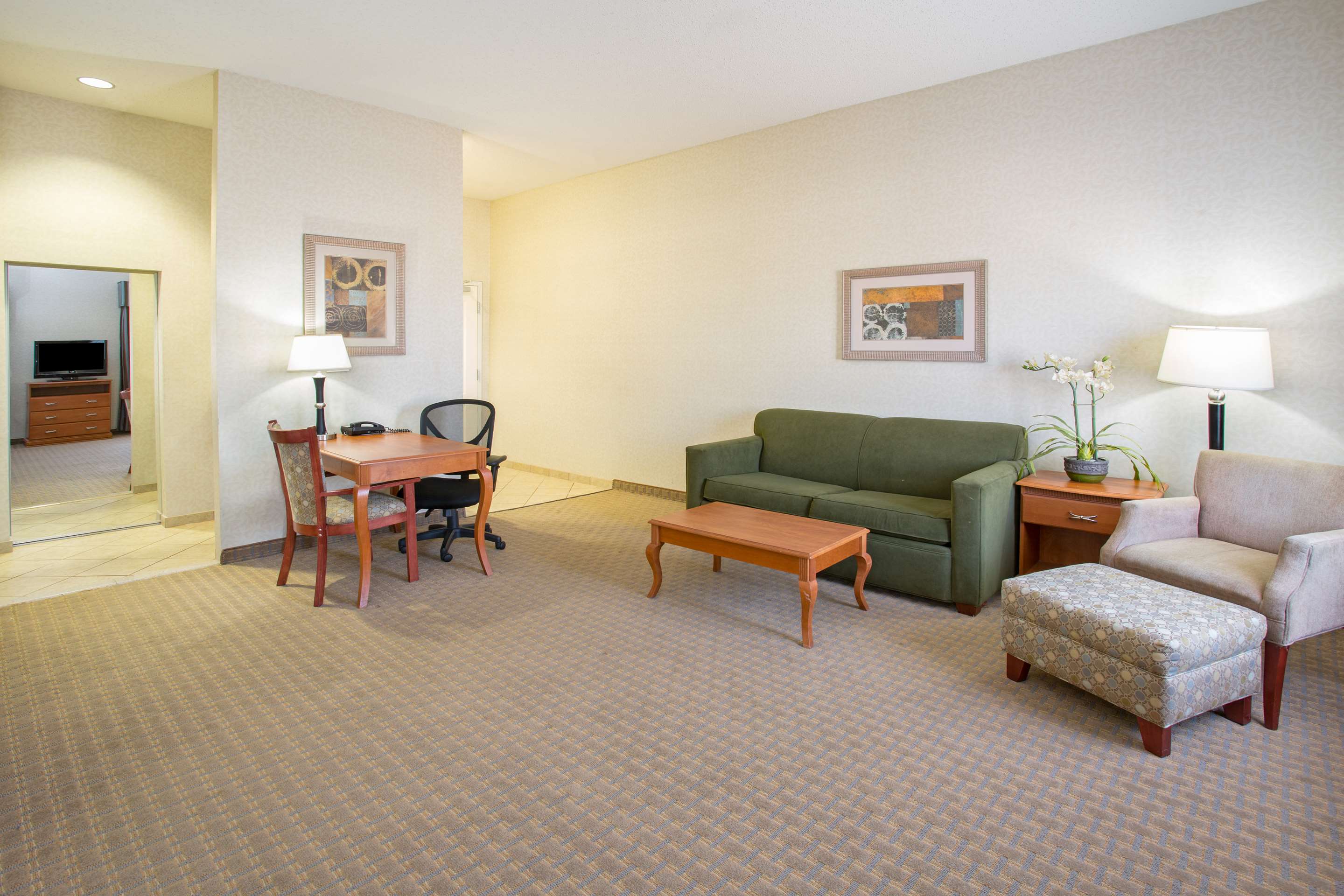Guest room