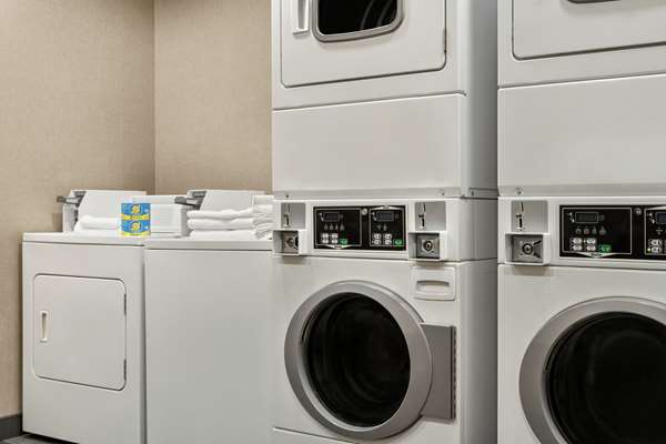  - Hampton Inn & Suites Puyallup