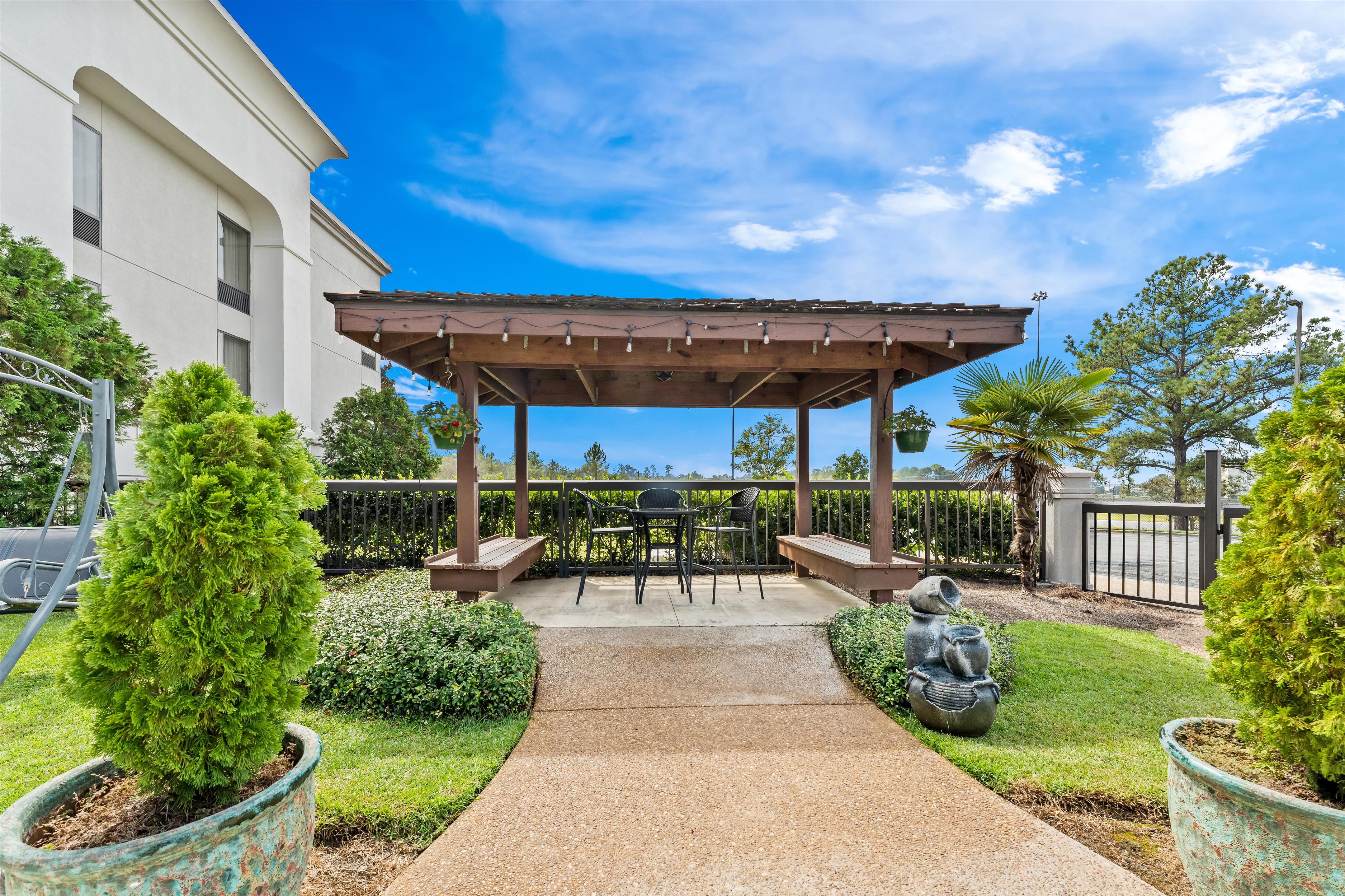 Exterior | Hampton Inn & Suites Tifton