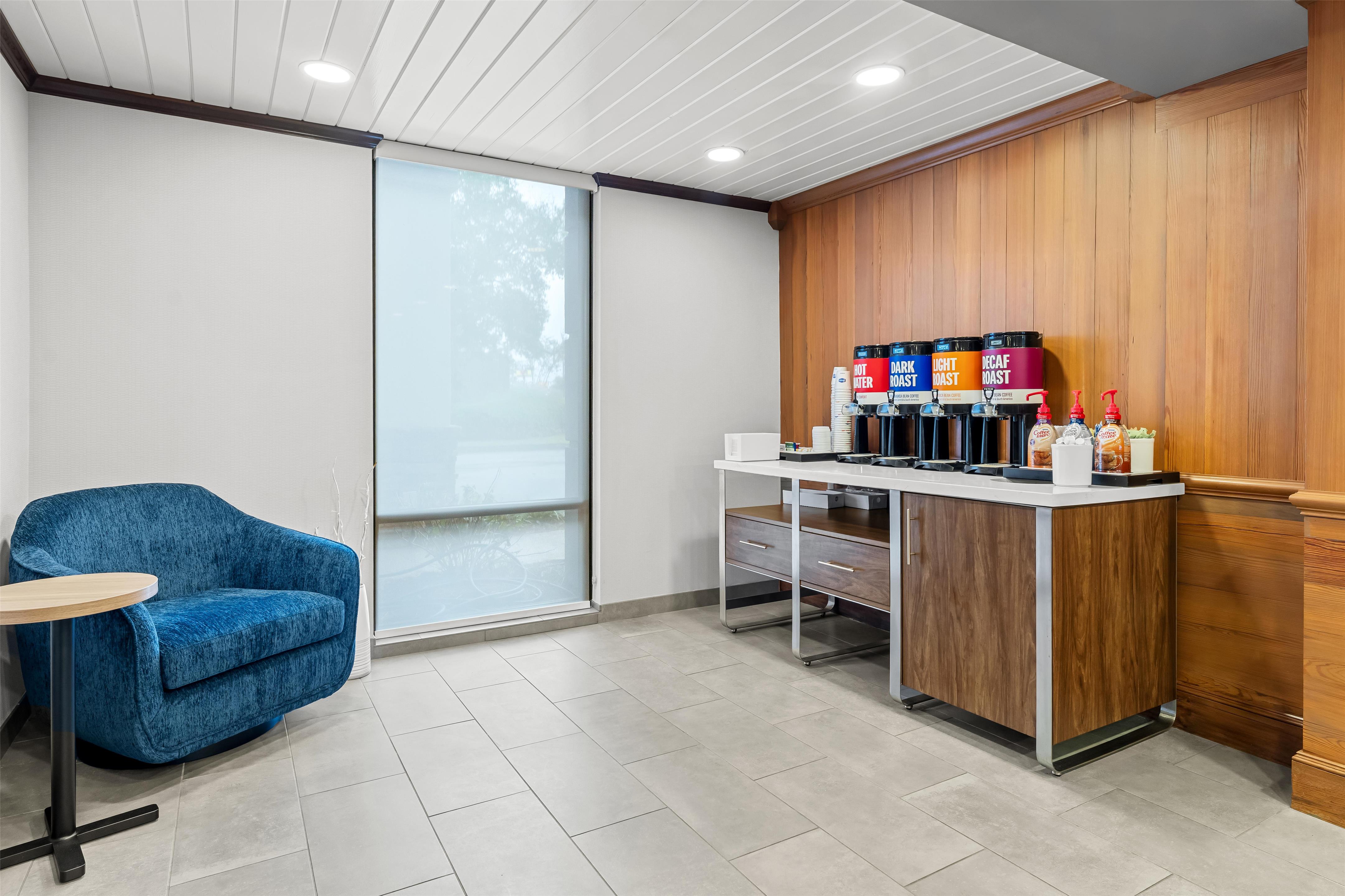 Restaurant | Hampton Inn & Suites Tifton