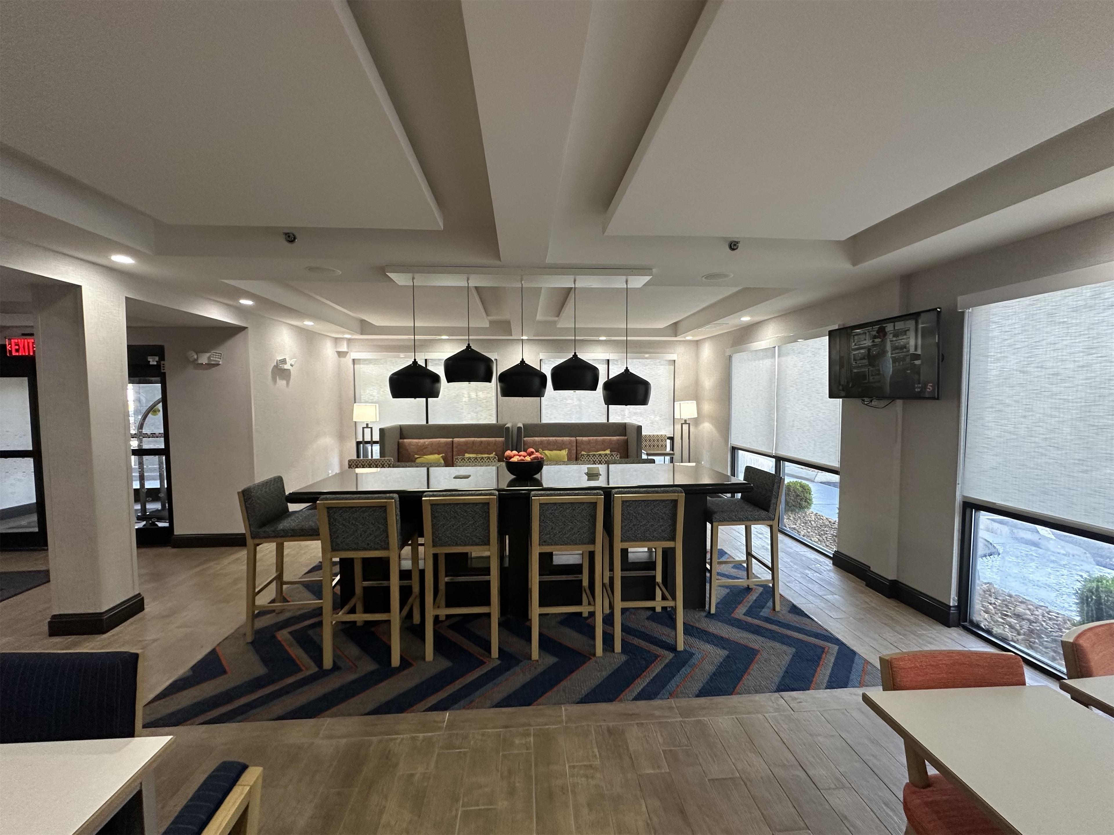 Lobby | Hampton Inn Tullahoma