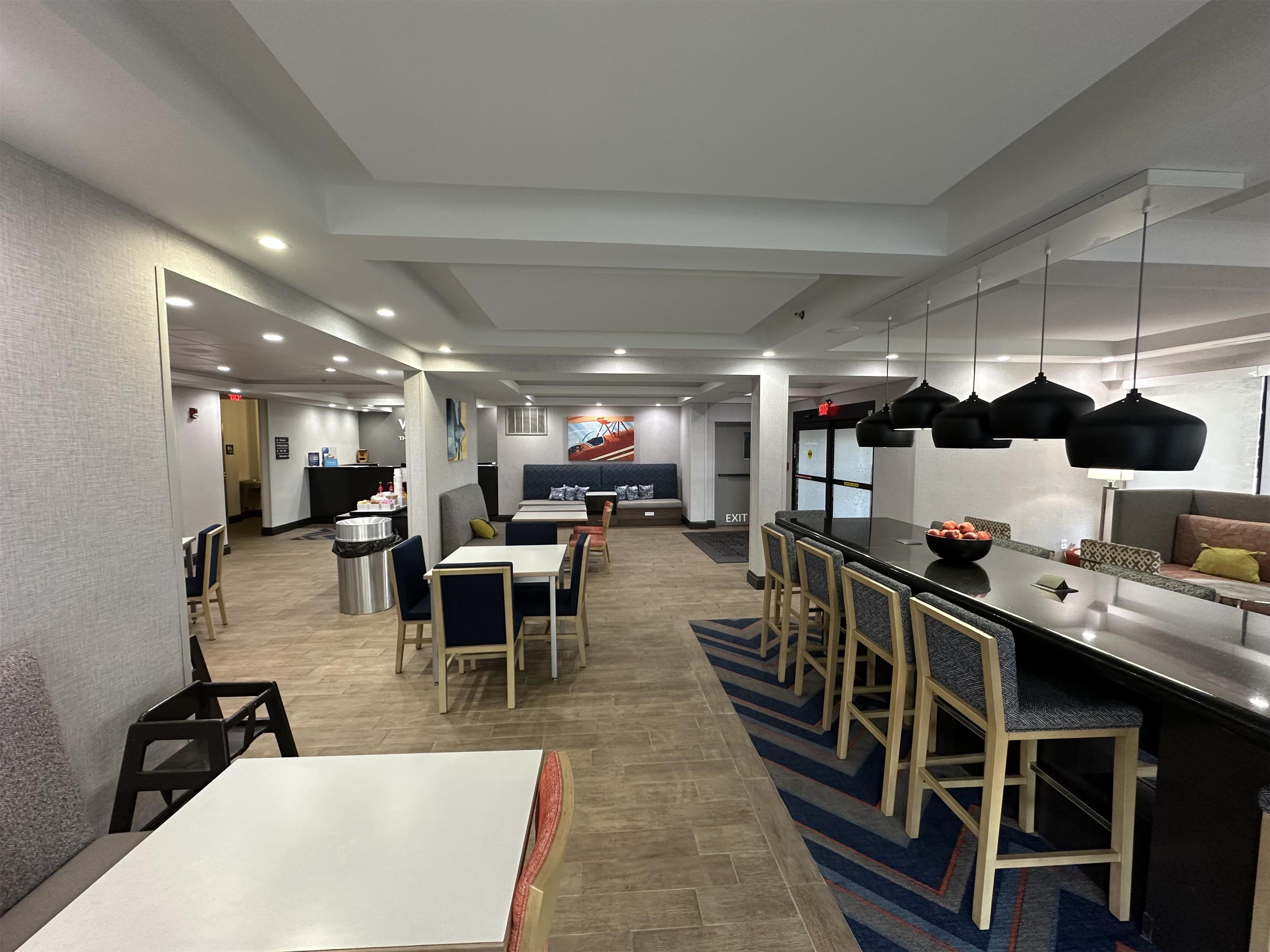 Lobby | Hampton Inn Tullahoma