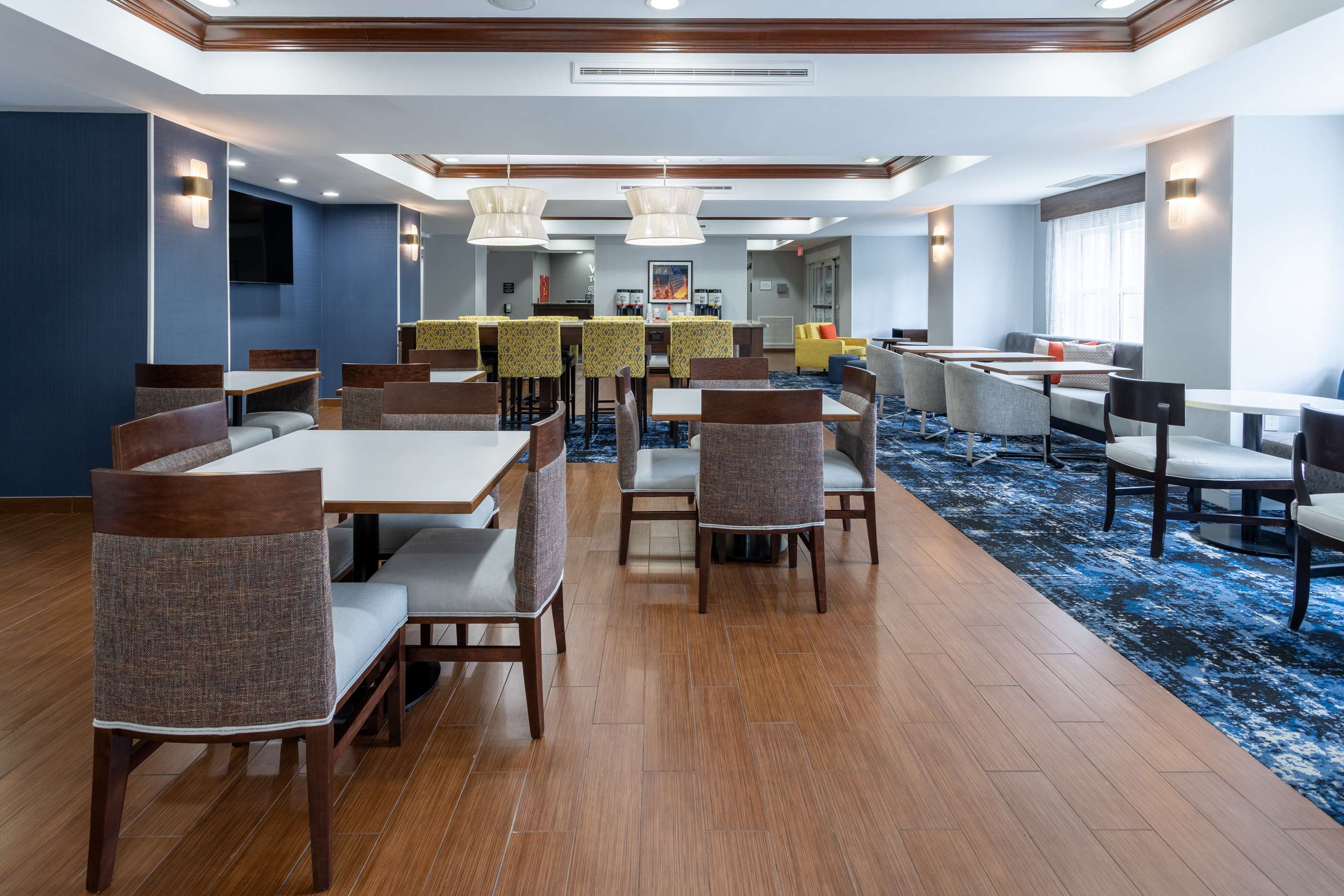 Lobby | Hampton Inn Titusville/I-95 Kennedy Space Center