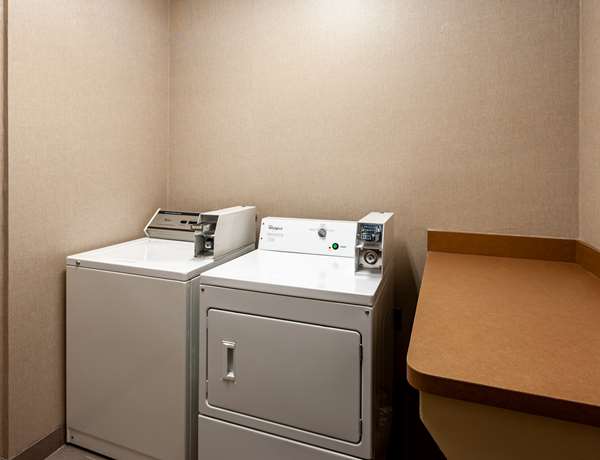  - Hampton Inn & Suites Texarkana - I-30, Exit 220B