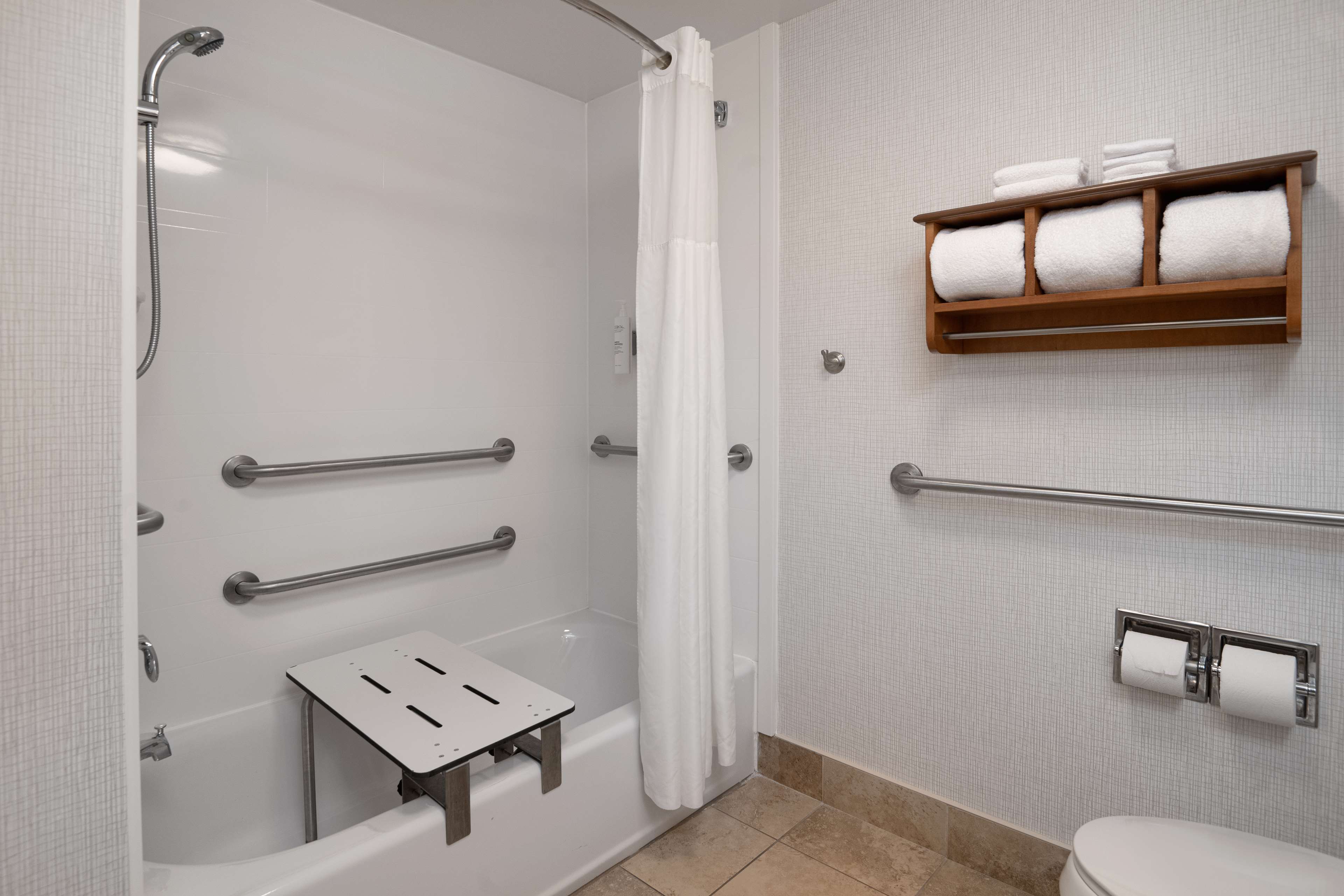 Hampton Inn Tallahassee-Central Room Type - 2 DBL ACCESSIBLE W TUB NS