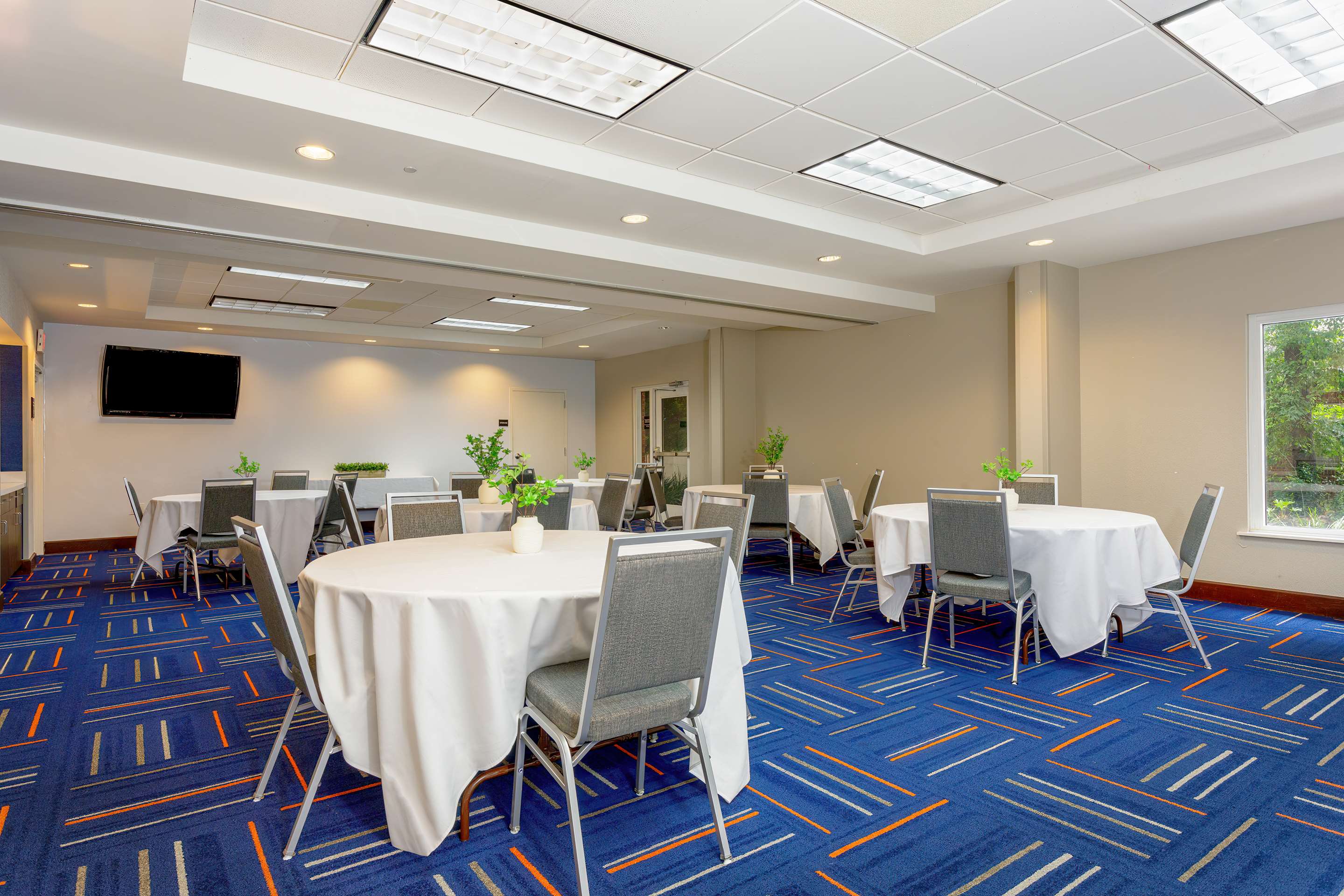 Meeting Room | Hampton Inn & Suites Tallahassee I-10/Thomasville Road, FL