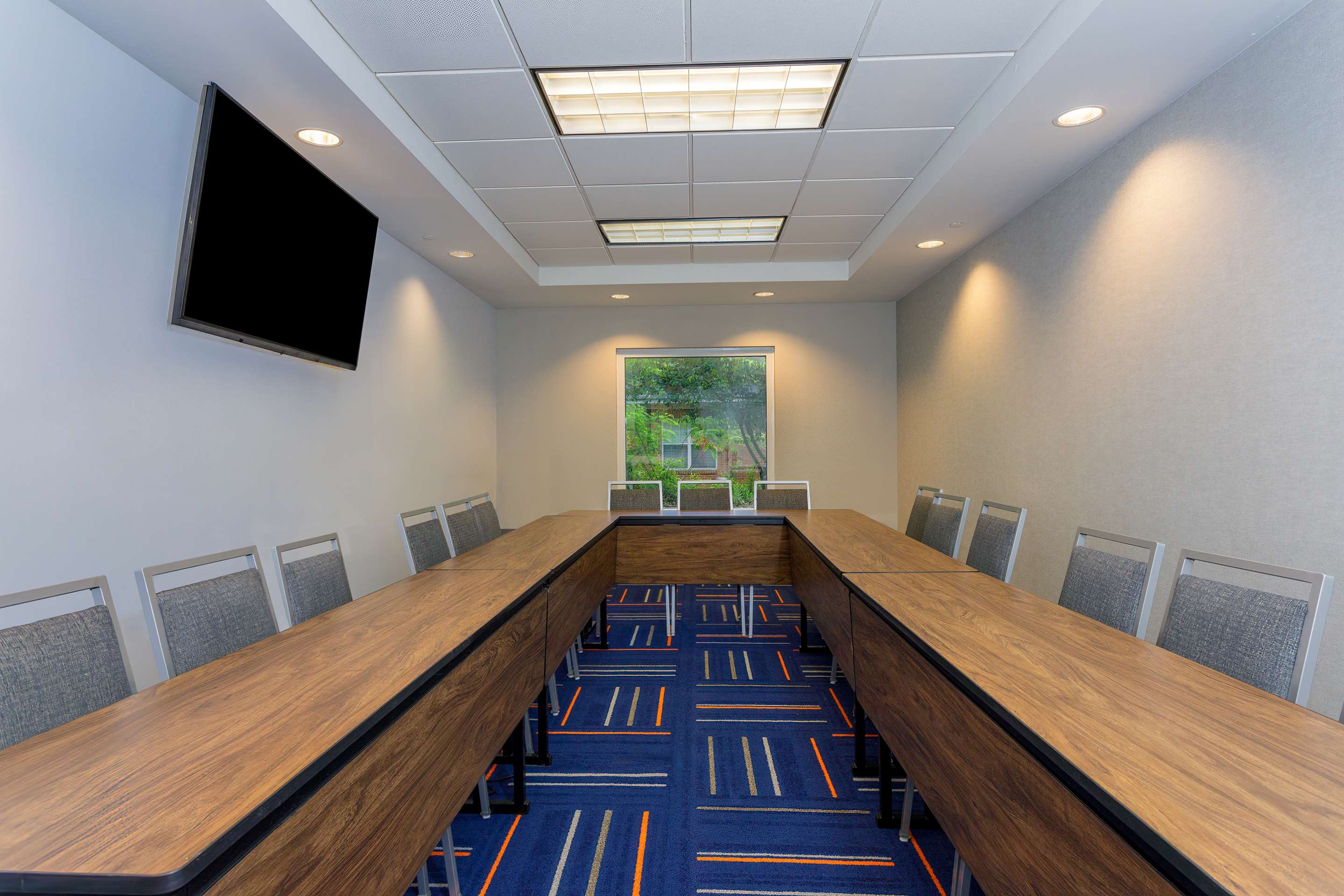 Meeting Room | Hampton Inn & Suites Tallahassee I-10/Thomasville Road, FL