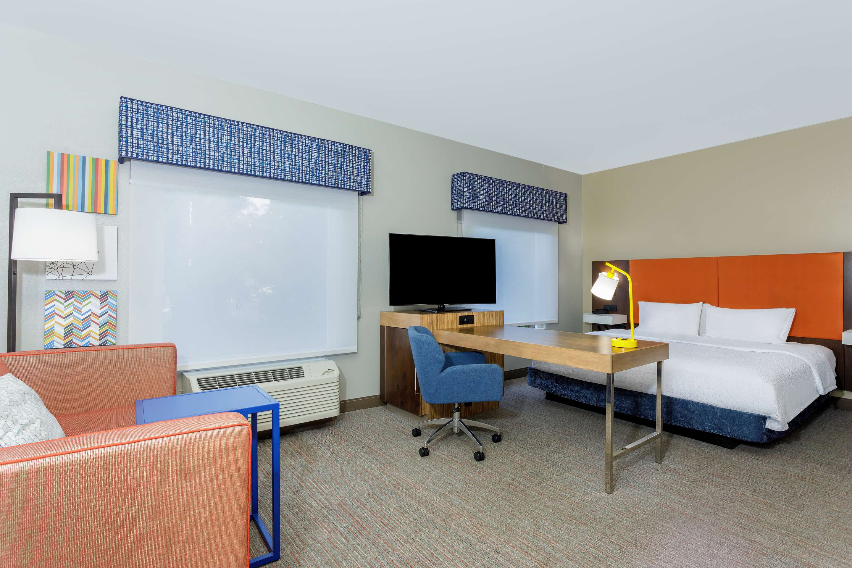 Guest room