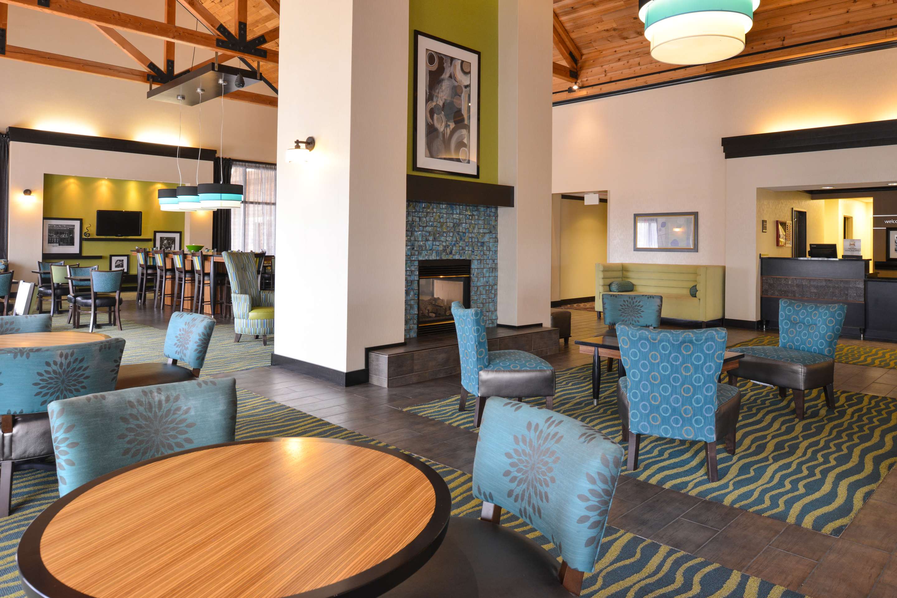 Lobby | Hampton Inn & Suites Toledo-North