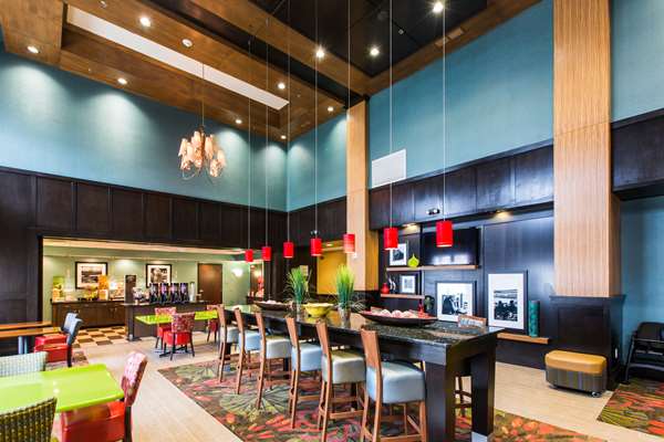 Restaurant - Hampton Inn & Suites Westgate Toledo - I-475, Exit 17