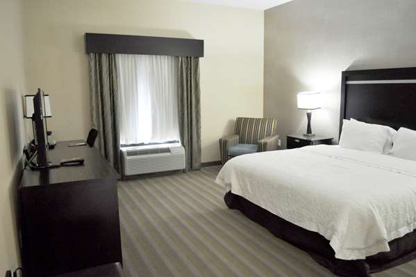  - Hampton Inn & Suites Westgate Toledo - I-475, Exit 17