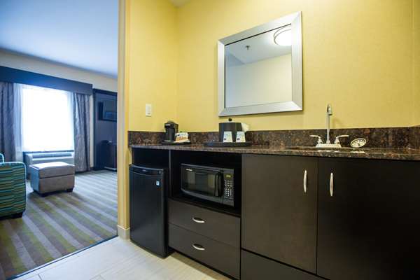 - Hampton Inn & Suites Westgate Toledo - I-475, Exit 17