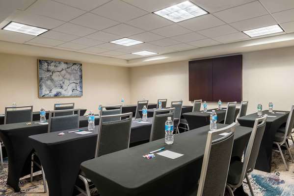 Restaurant - Homewood Suites by Hilton Airport West Tampa