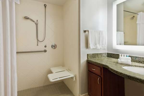  - Homewood Suites by Hilton Airport West Tampa