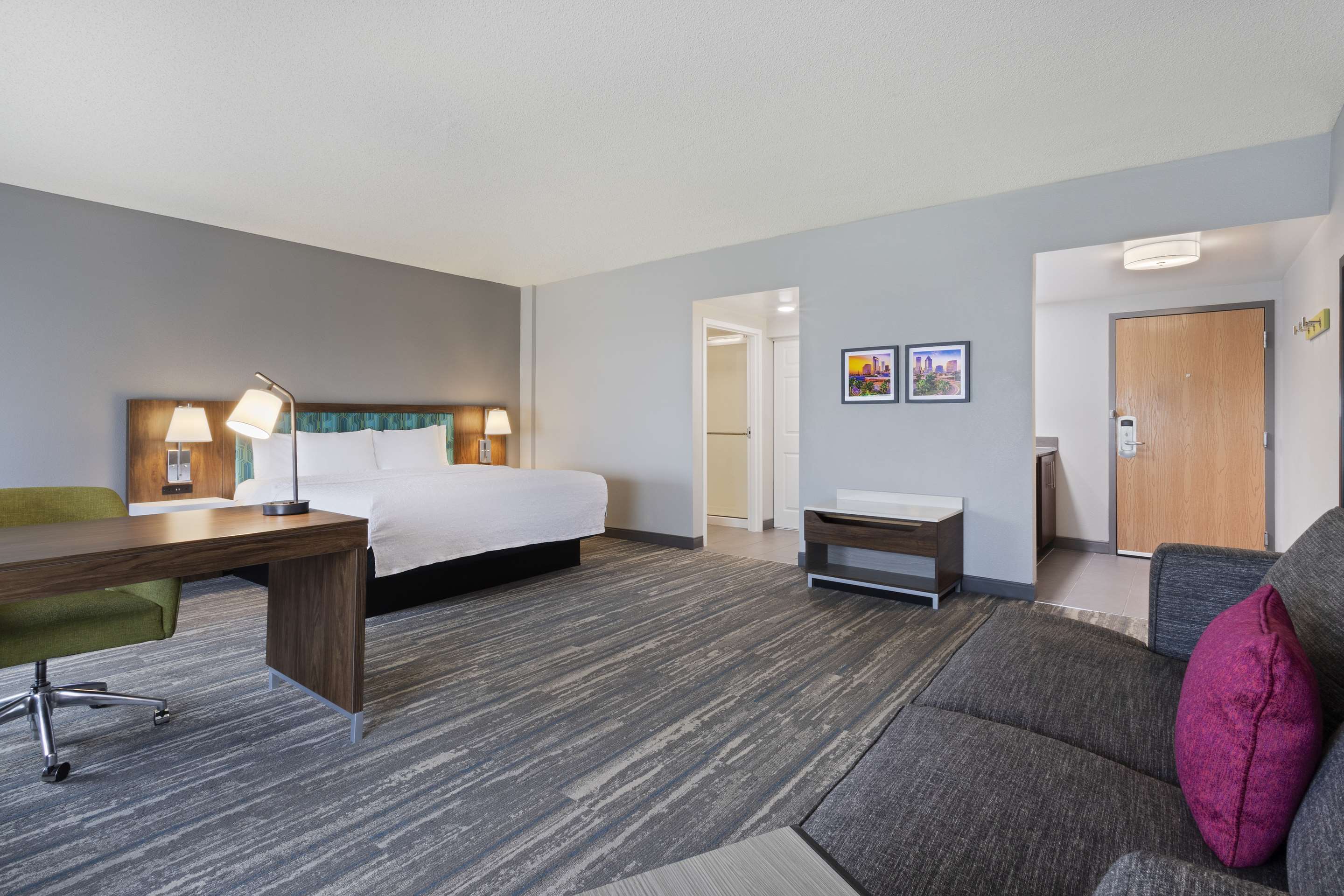 Guest room