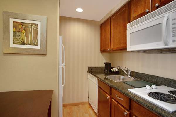  - Homewood Suites by Hilton Southeast Tampa - I-75, Exit 257