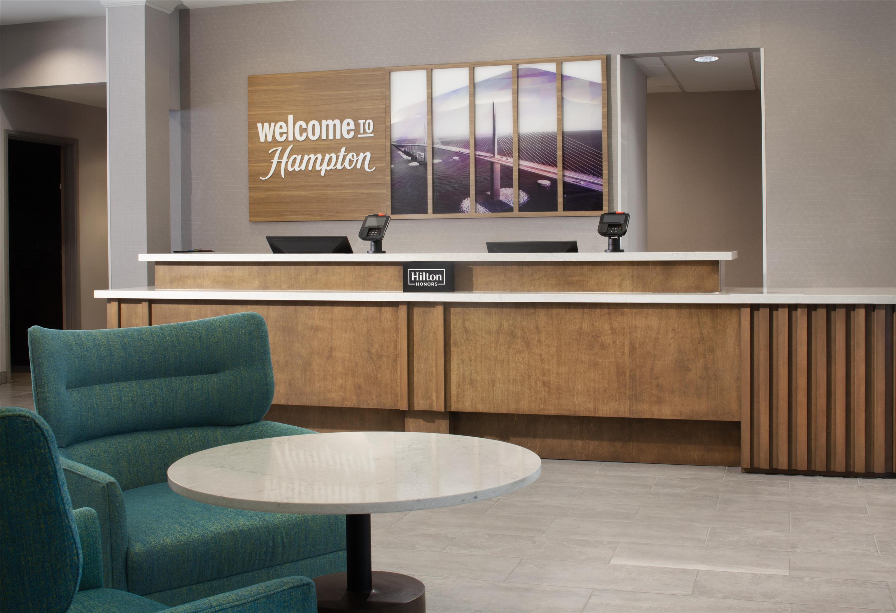 Reception | Hampton Inn & Suites Tampa-North