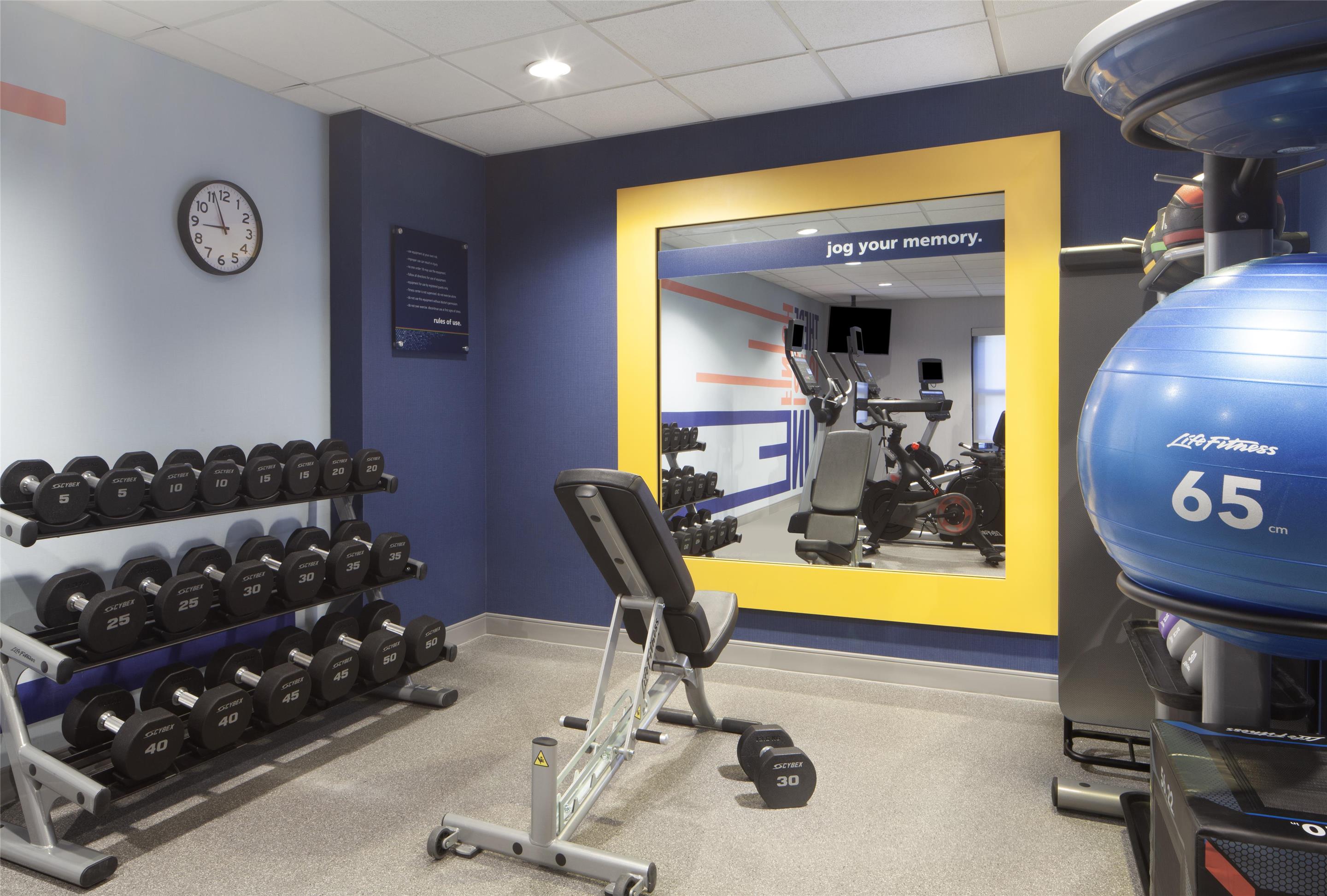 Health club fitness center gym | Hampton Inn & Suites Tampa-North