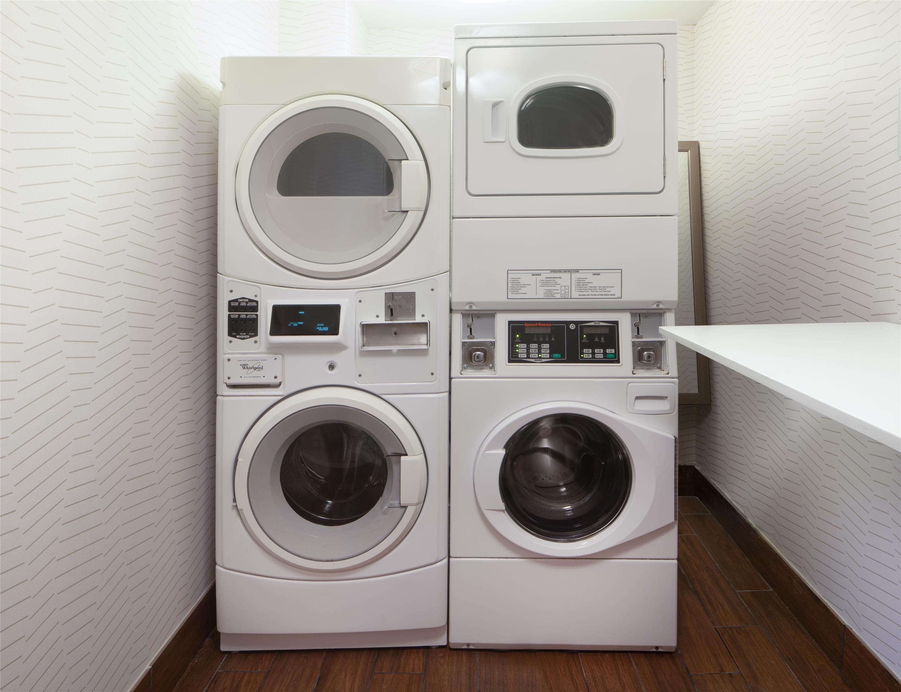 Laundry | Hampton Inn & Suites Tampa-North