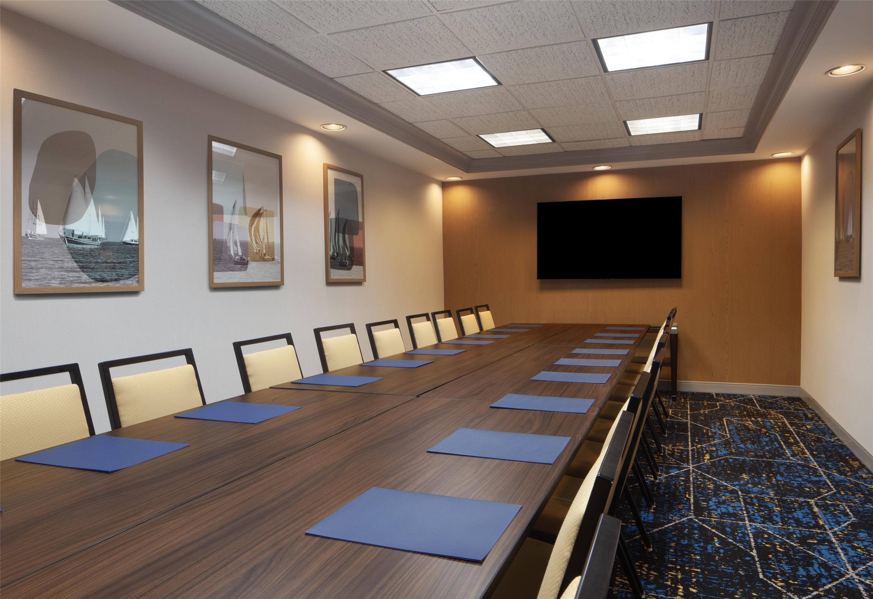 Meeting Room | Hampton Inn & Suites Tampa-North