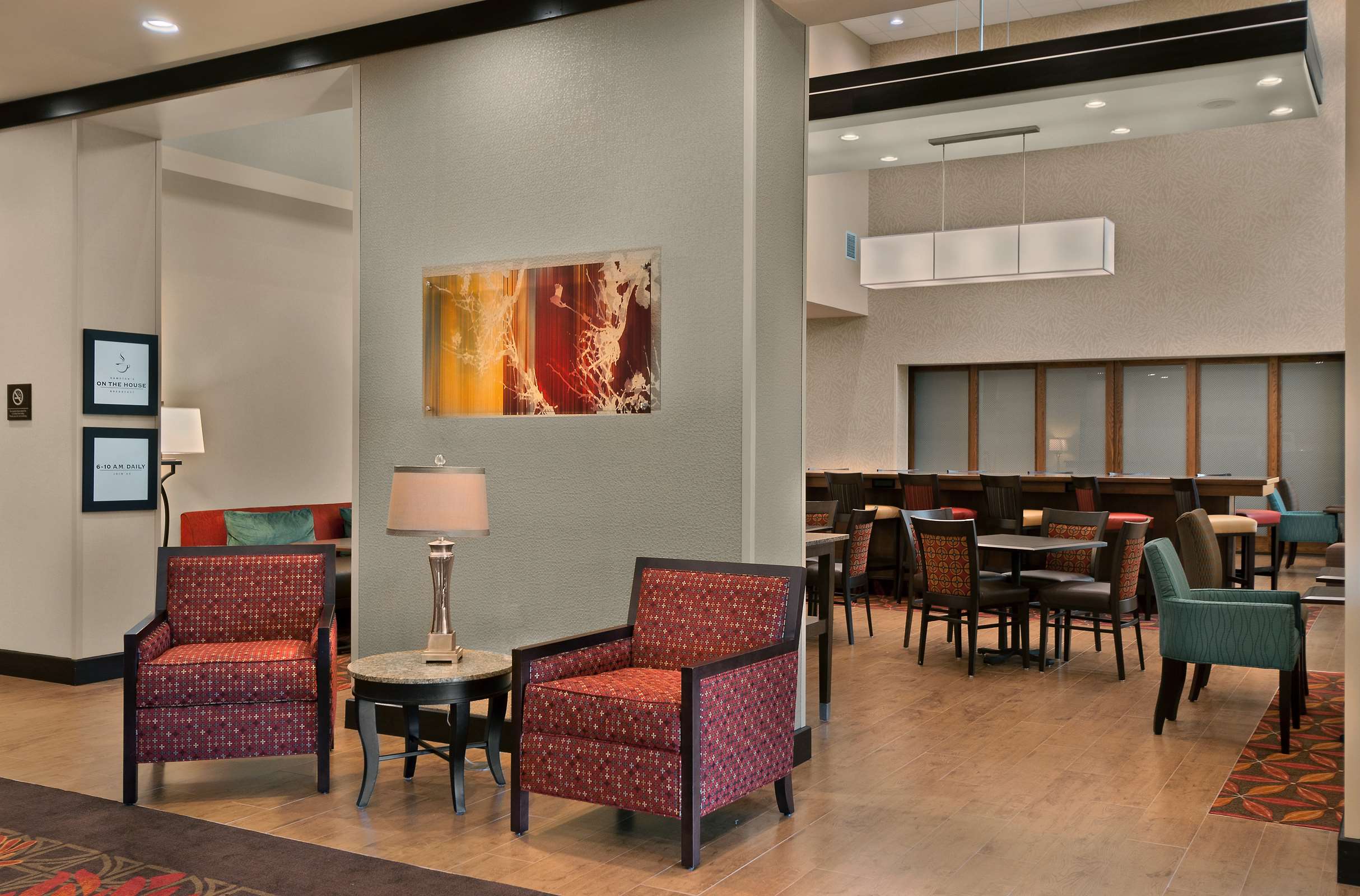 Lobby | Hampton Inn & Suites Tampa Northwest/Oldsmar