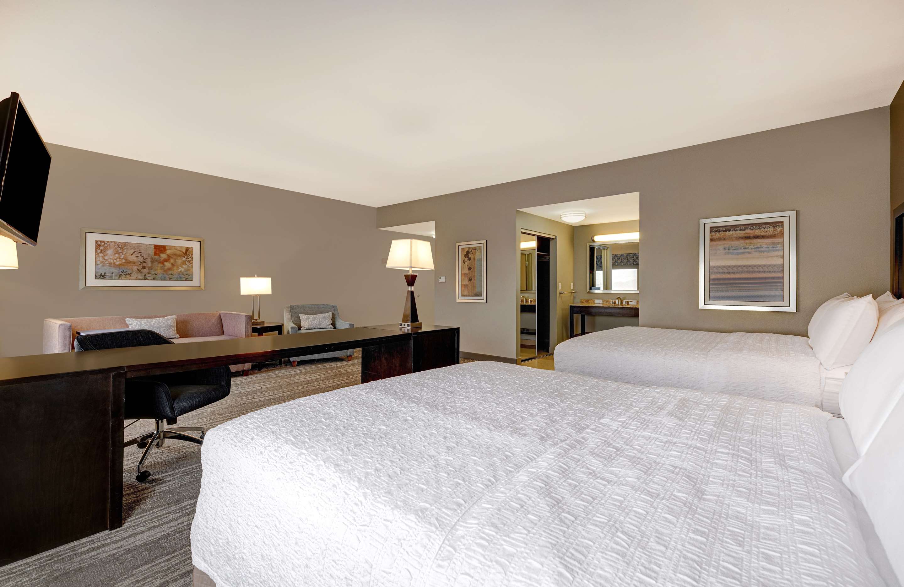 Guest room