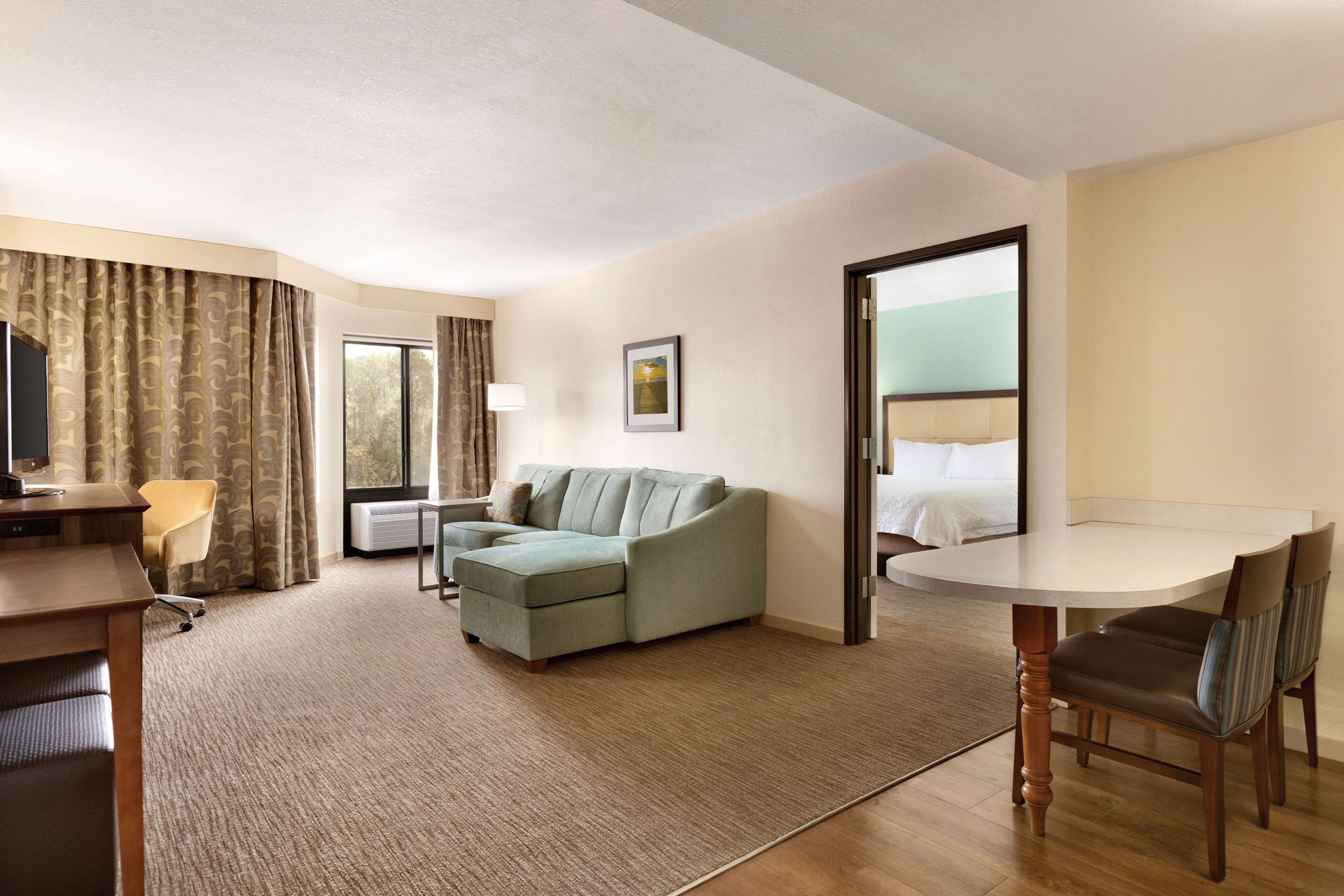 Guest room