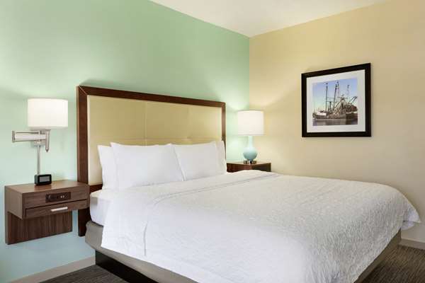  - Hampton Inn & Suites Tarpon Springs