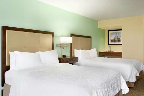  - Hampton Inn & Suites Tarpon Springs