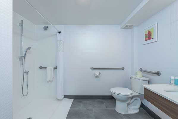  - Hampton Inn Northwest Tampa