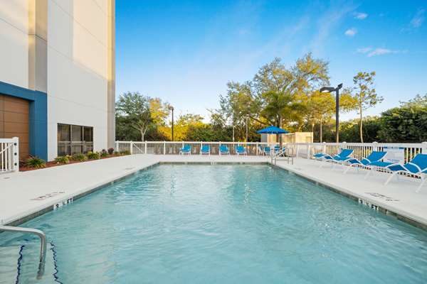 Pool - Hampton Inn Northwest Tampa