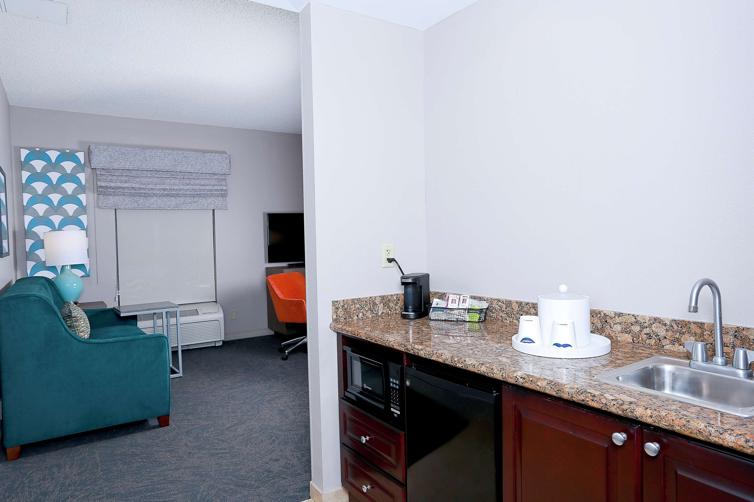 Guest room
