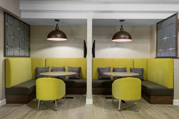 Amenities - Hampton Inn & Suites Downtown Tampa - I-4, Exit 1