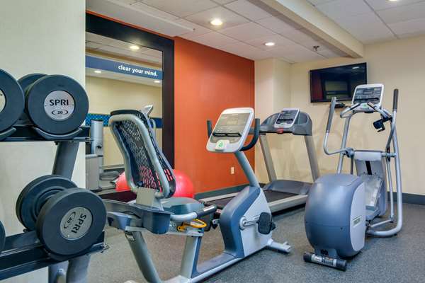 Fitness/ Exercise Room - Hampton Inn Johnson City